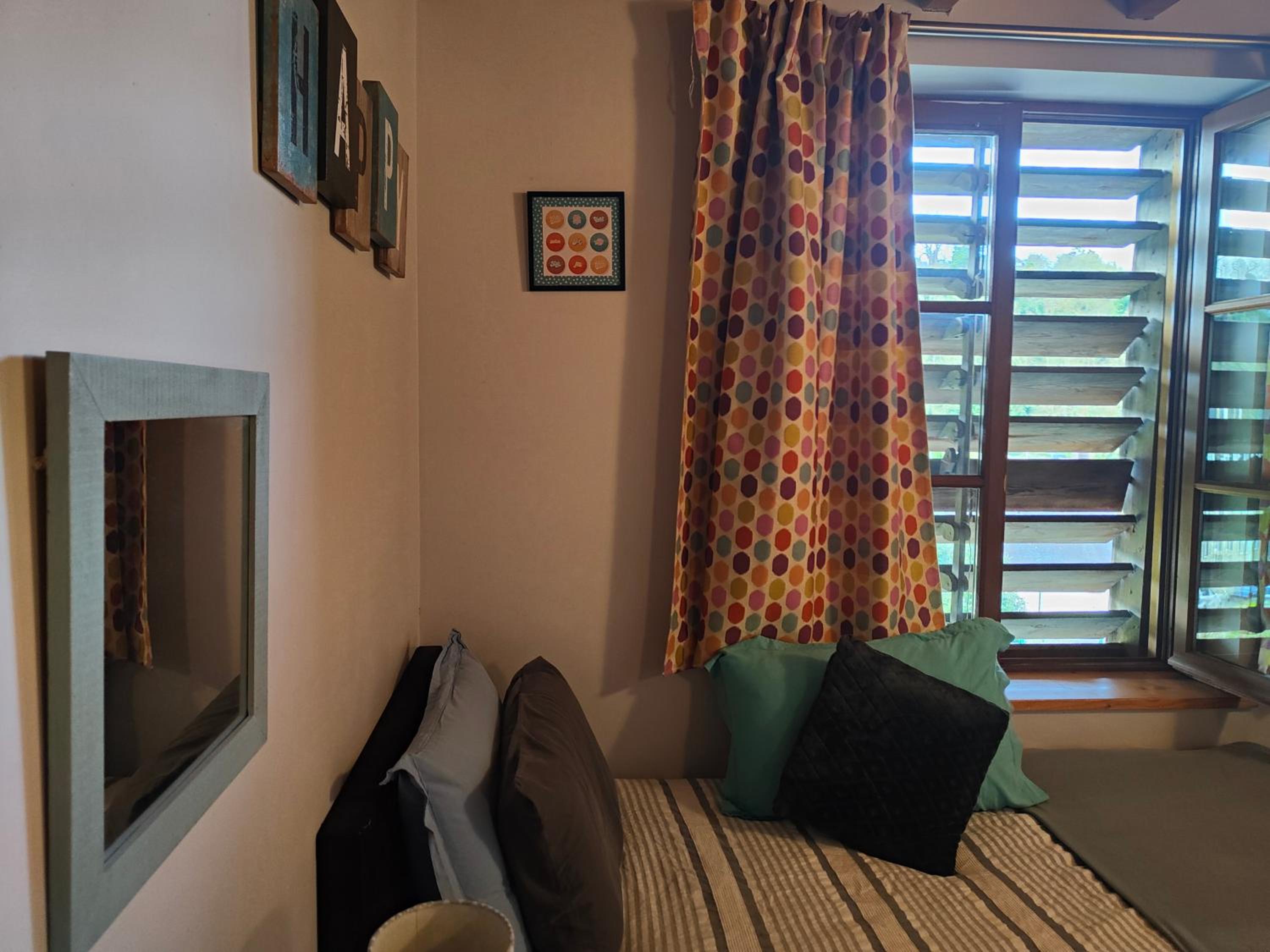 Two-Bedroom House - Photo 29