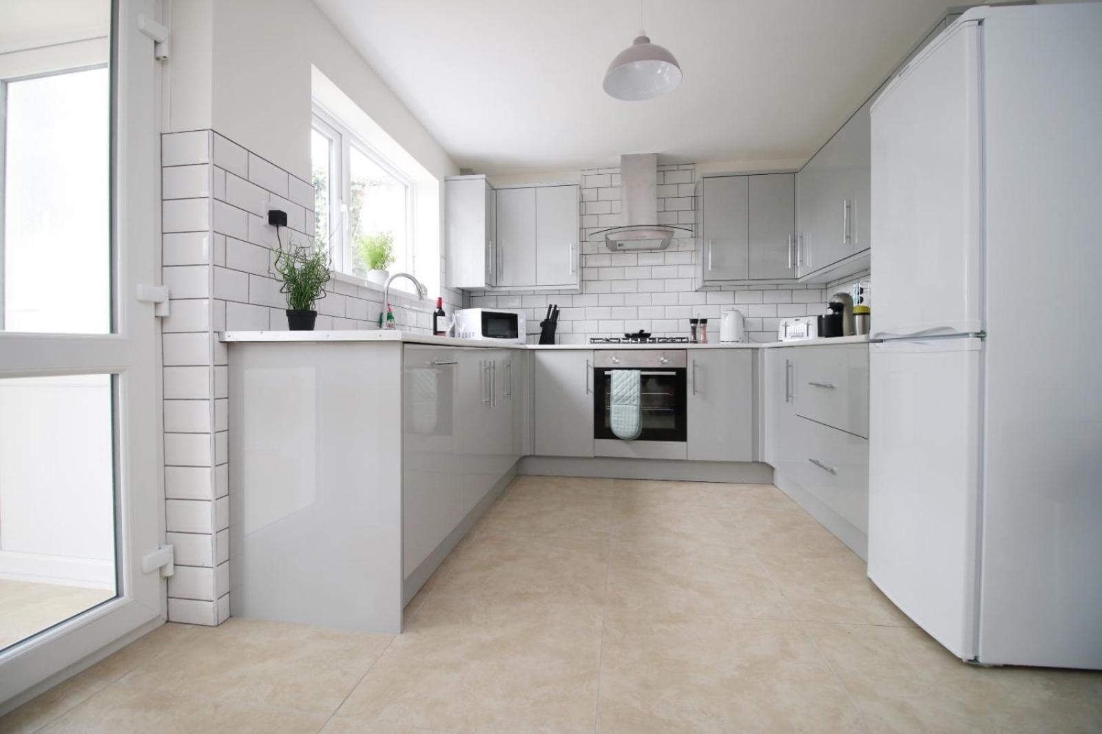 Four-Bedroom House - Photo 27