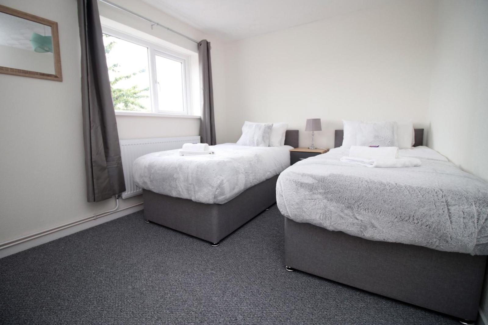 Four-Bedroom House - Photo 9