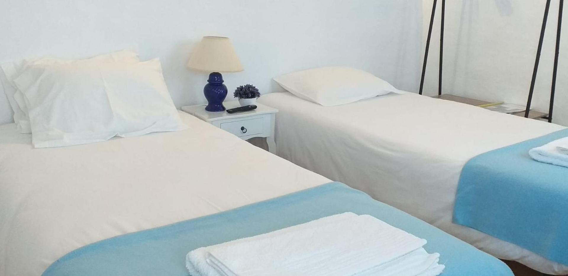 Twin Room - Photo 4