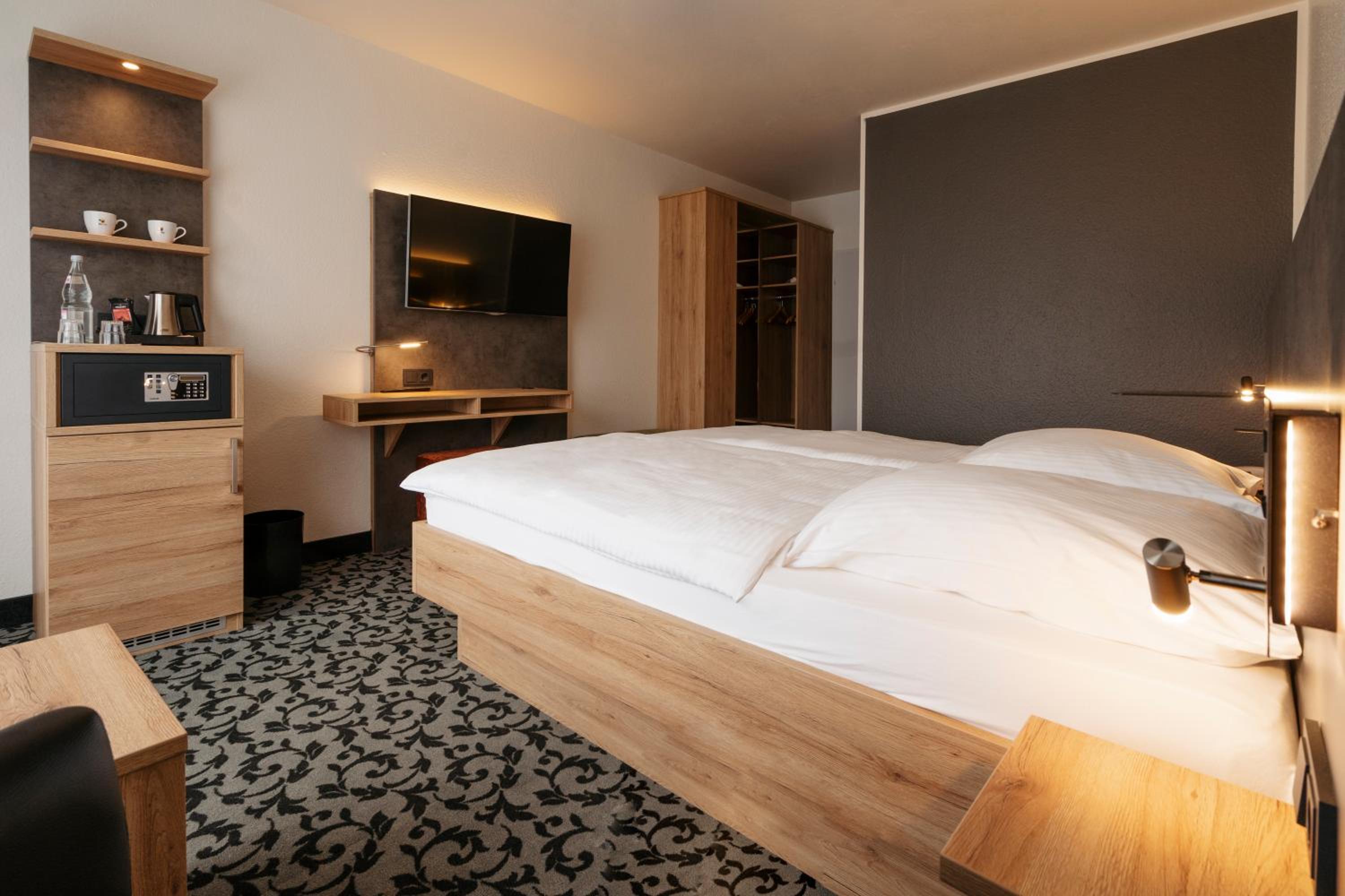 Comfort Double Room with Balcony photo 2