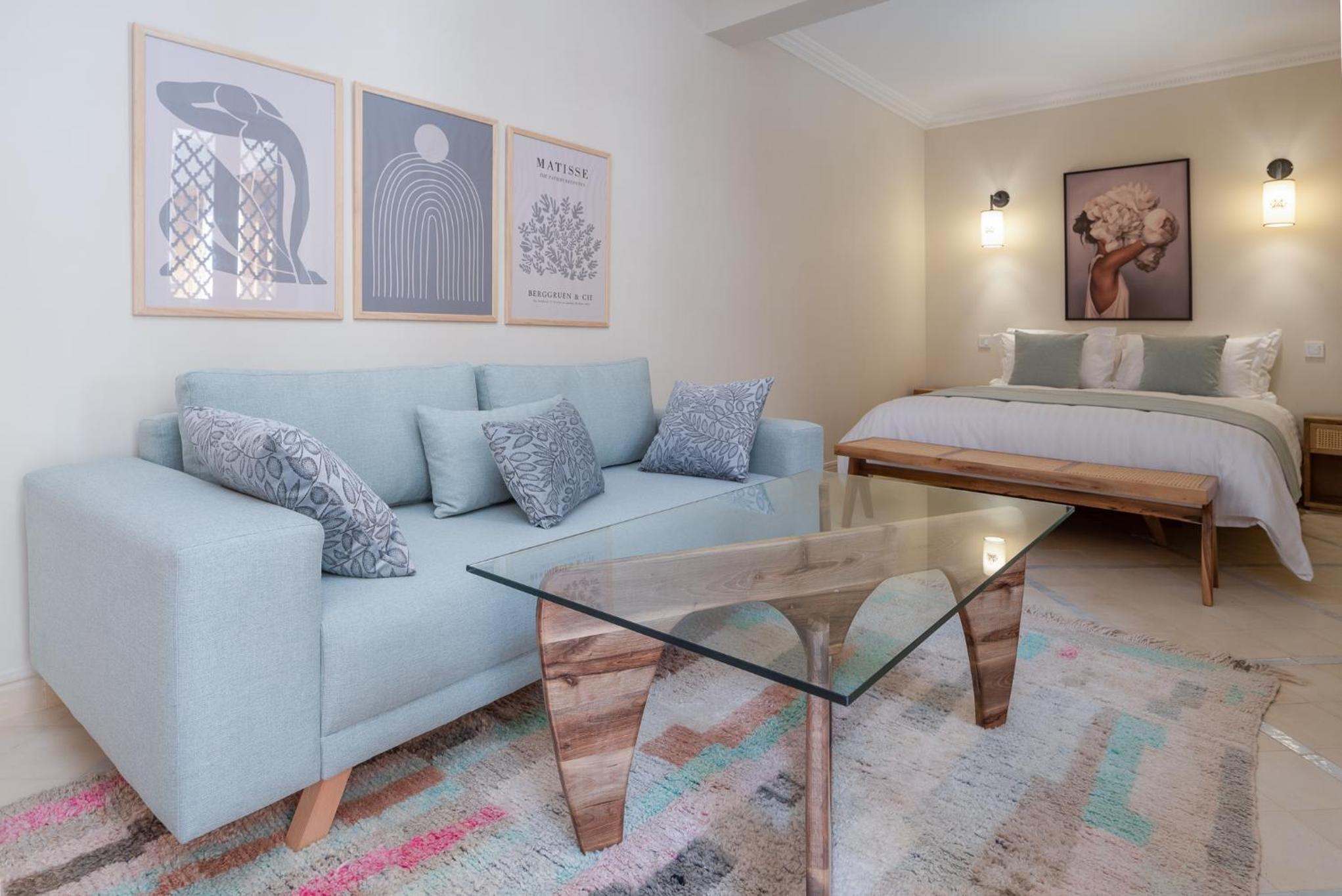 Queen Suite - Photo 10