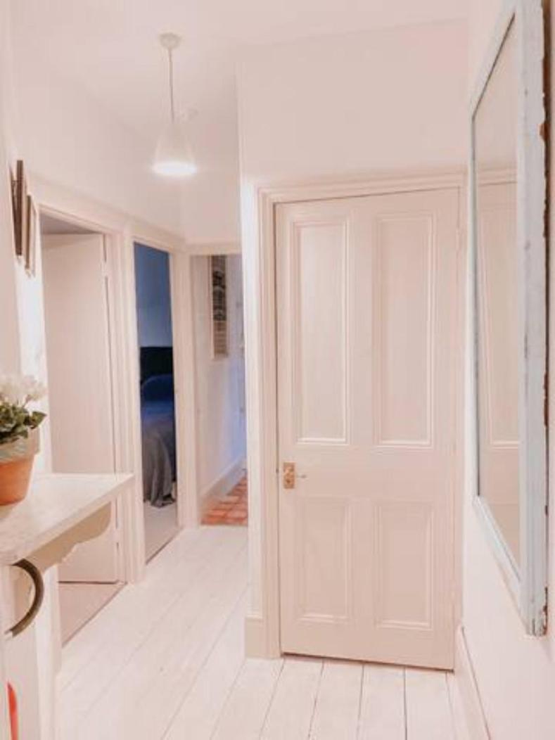 Two-Bedroom Apartment with City View photo 1