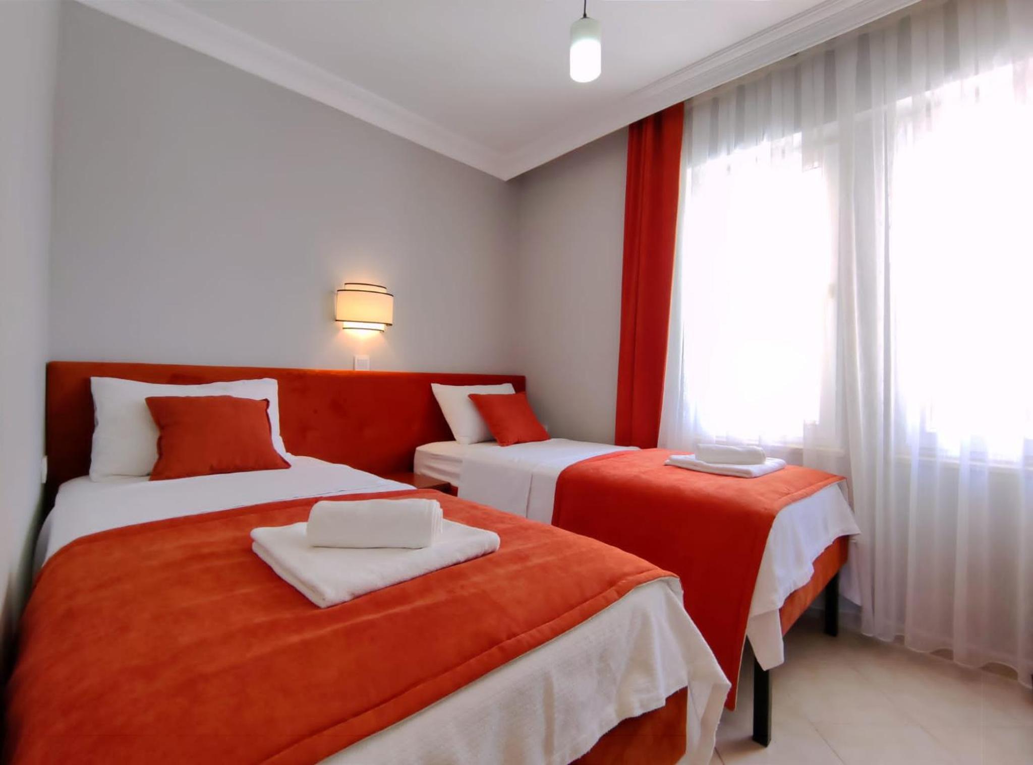 Two-Bedroom Apartment with Balcony photo 3