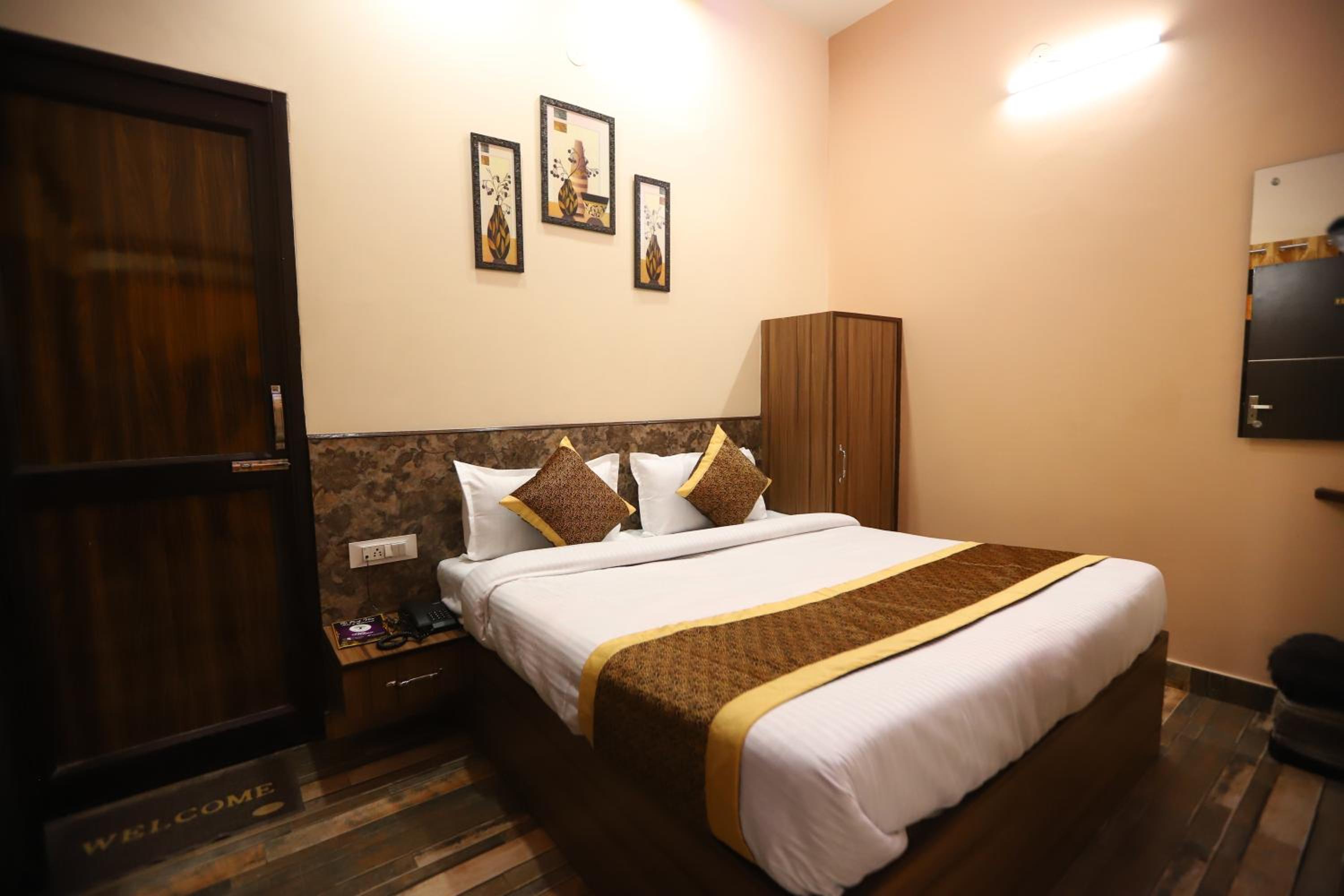 Standard Double Room - Photo 1