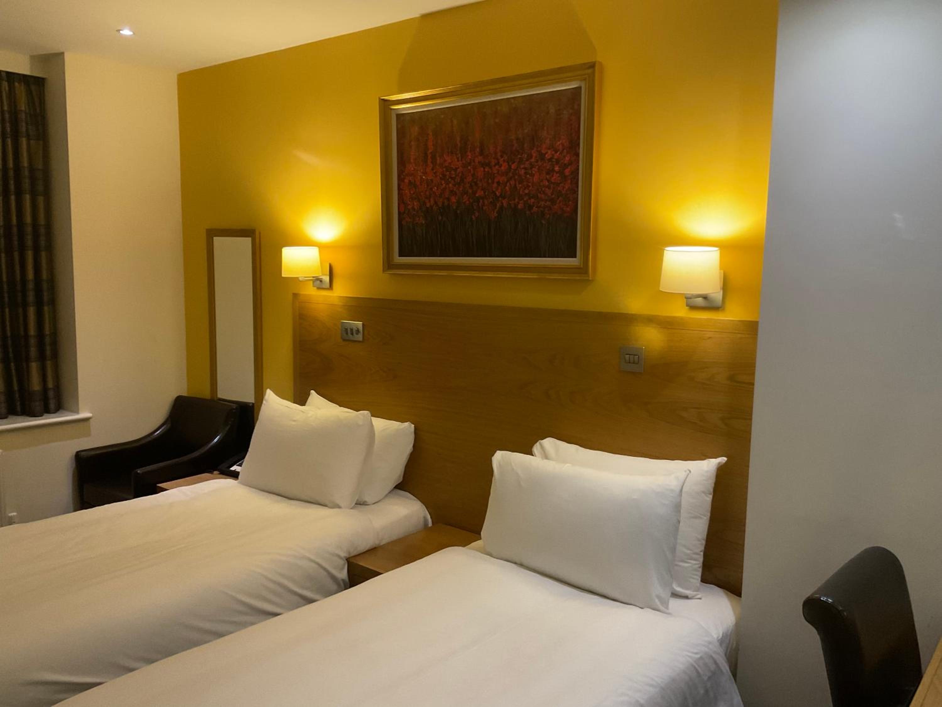 Twin Room photo 2