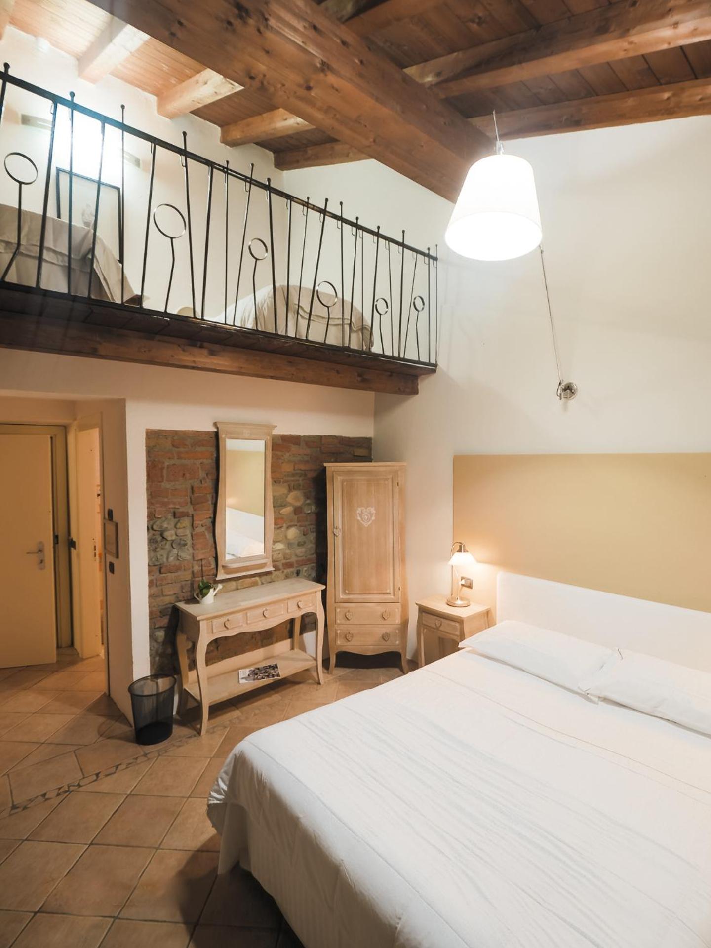 Triple Room - Photo 2