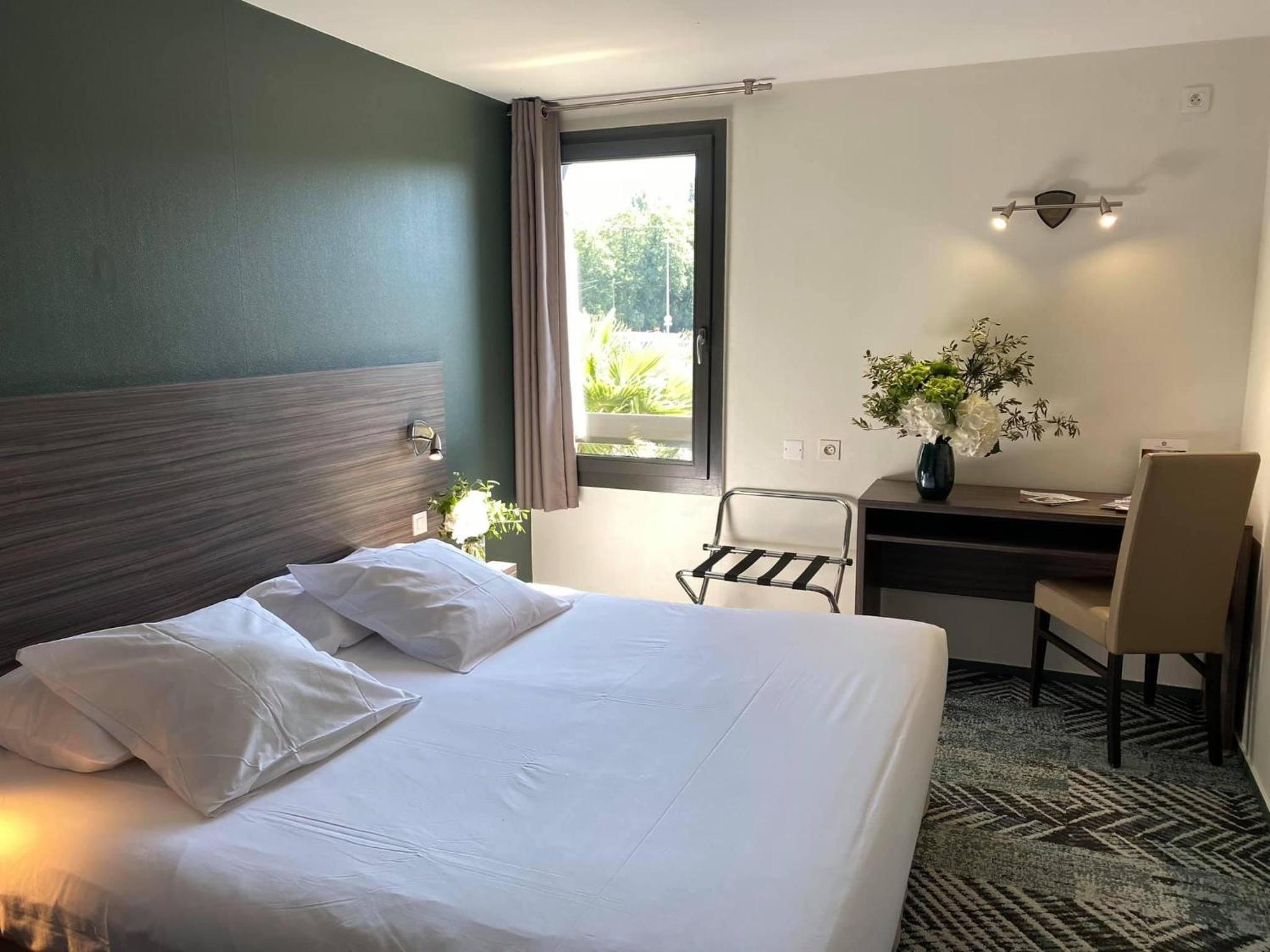 Double Room - Photo 2