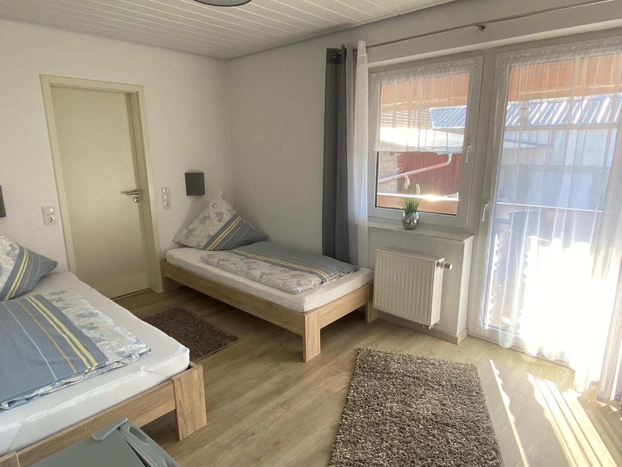 Twin Room with Balcony - Photo 1