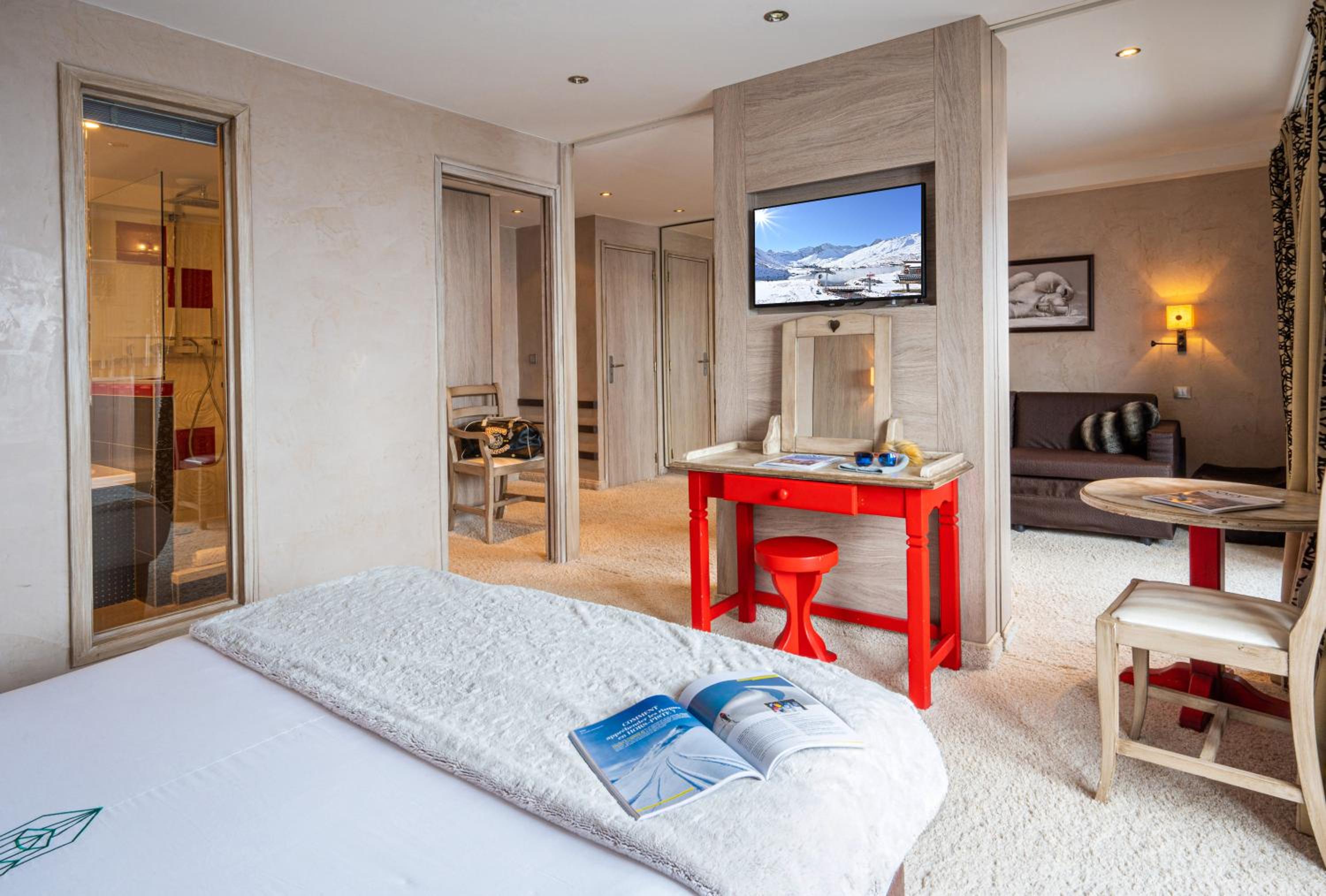Privilege Suite photo 2