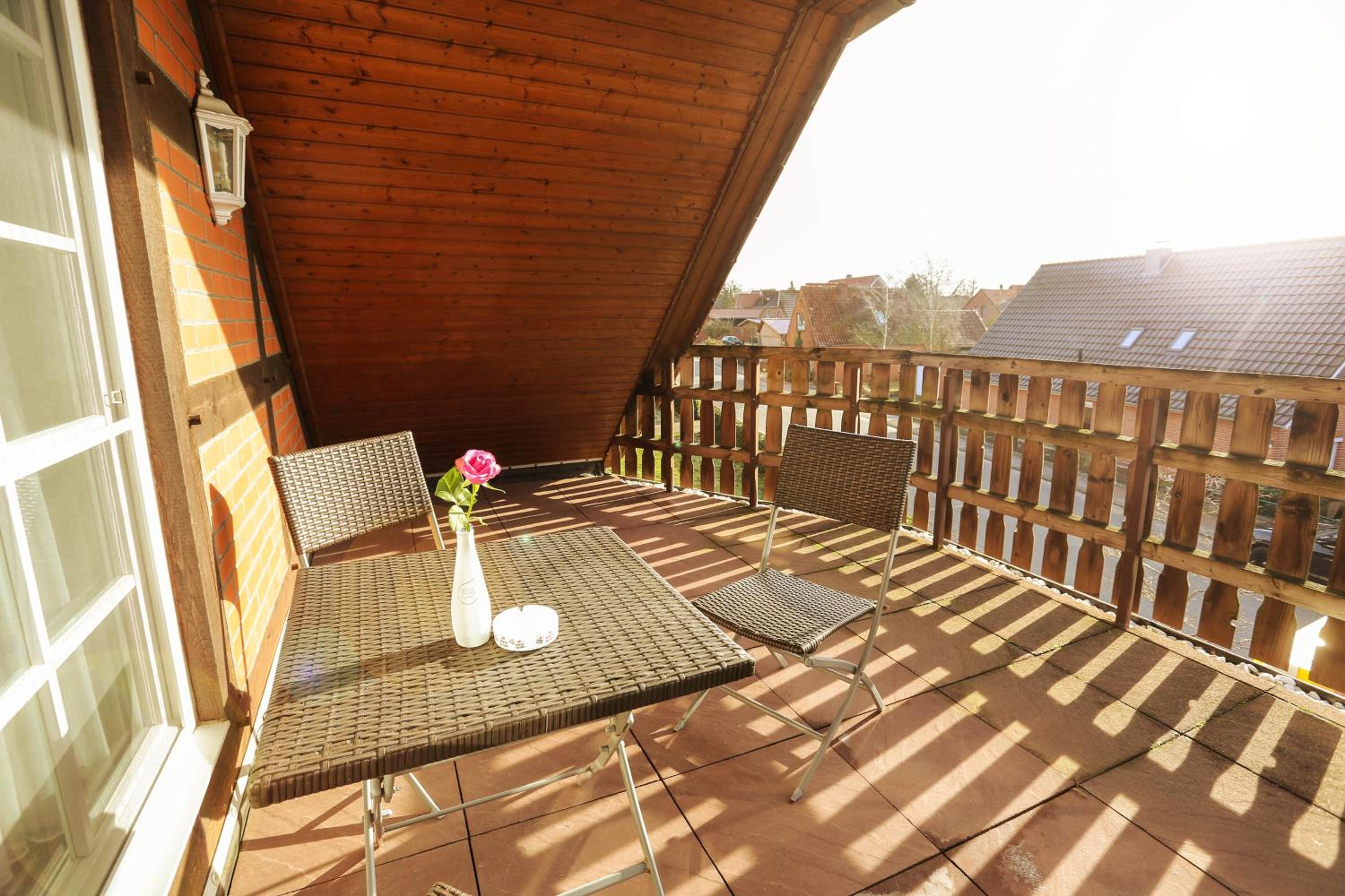Double Room with Balcony - Photo 3