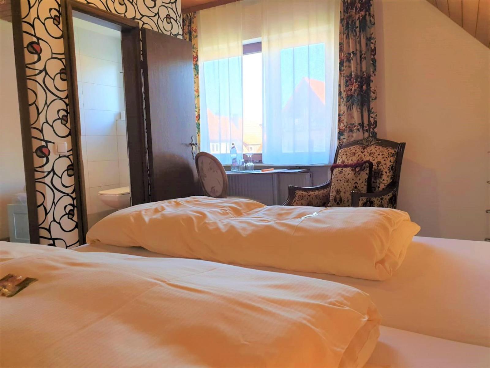 Double Room - Photo 8