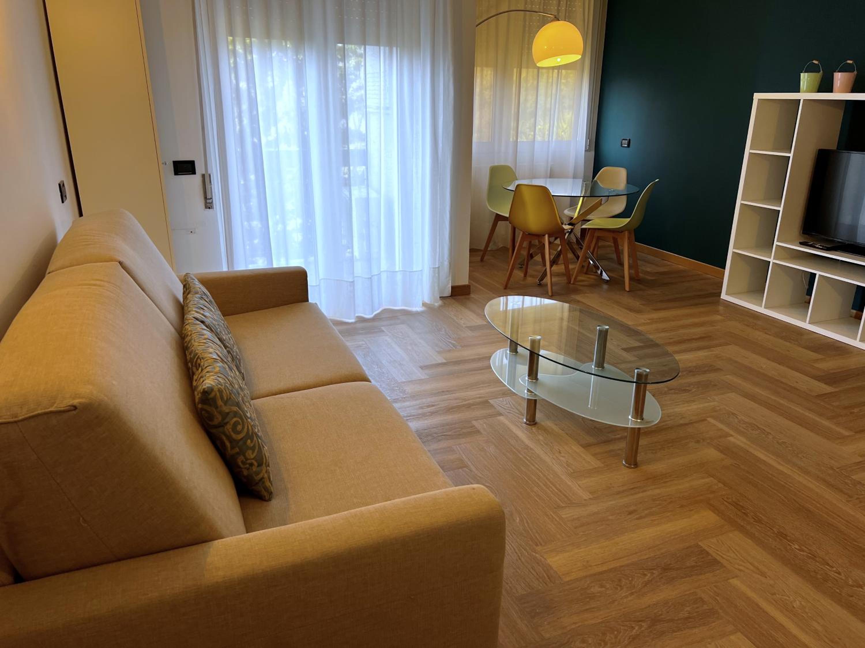 One-Bedroom Apartment with Balcony photo 1