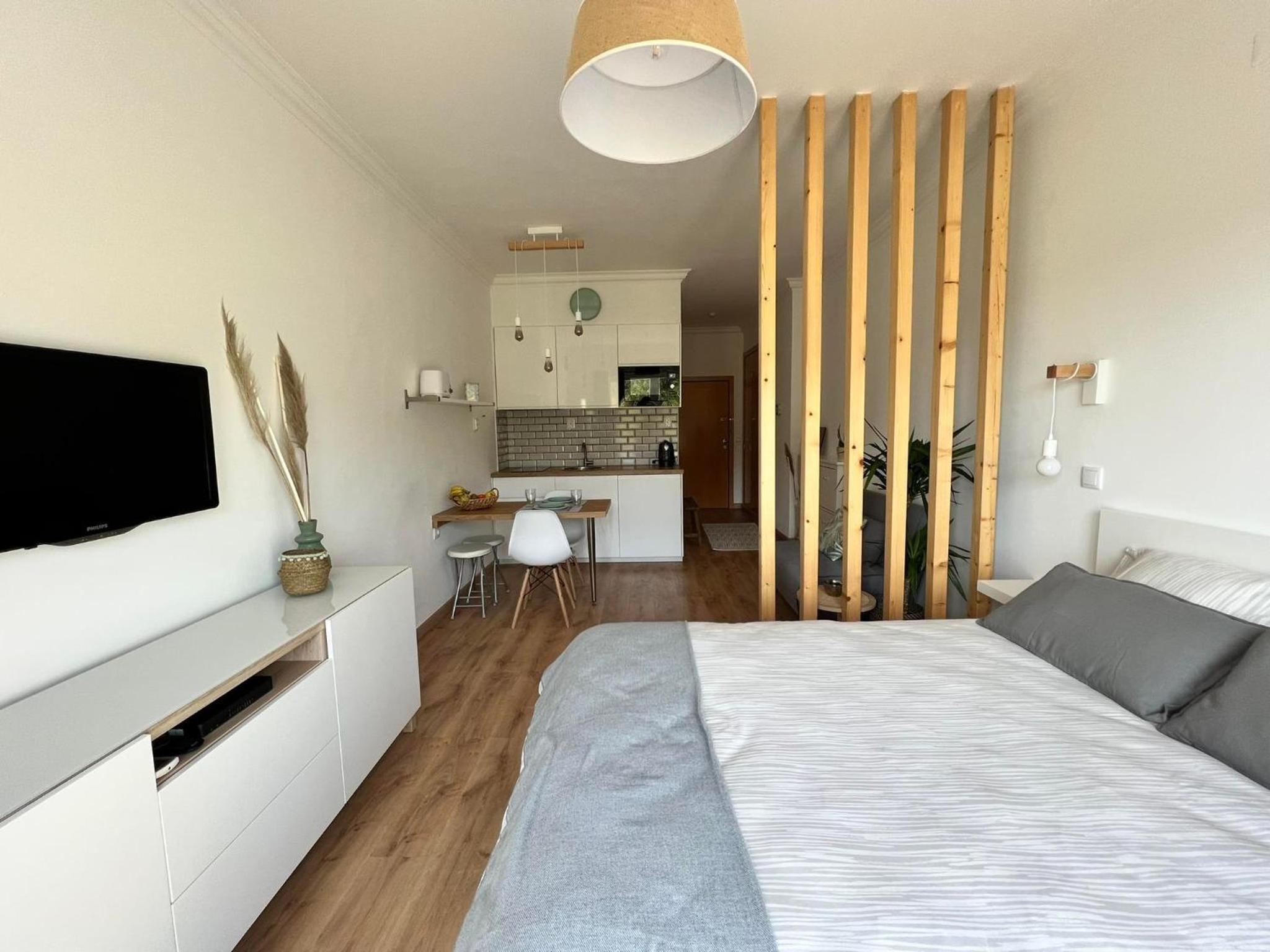 Studio Apartment - Photo 18