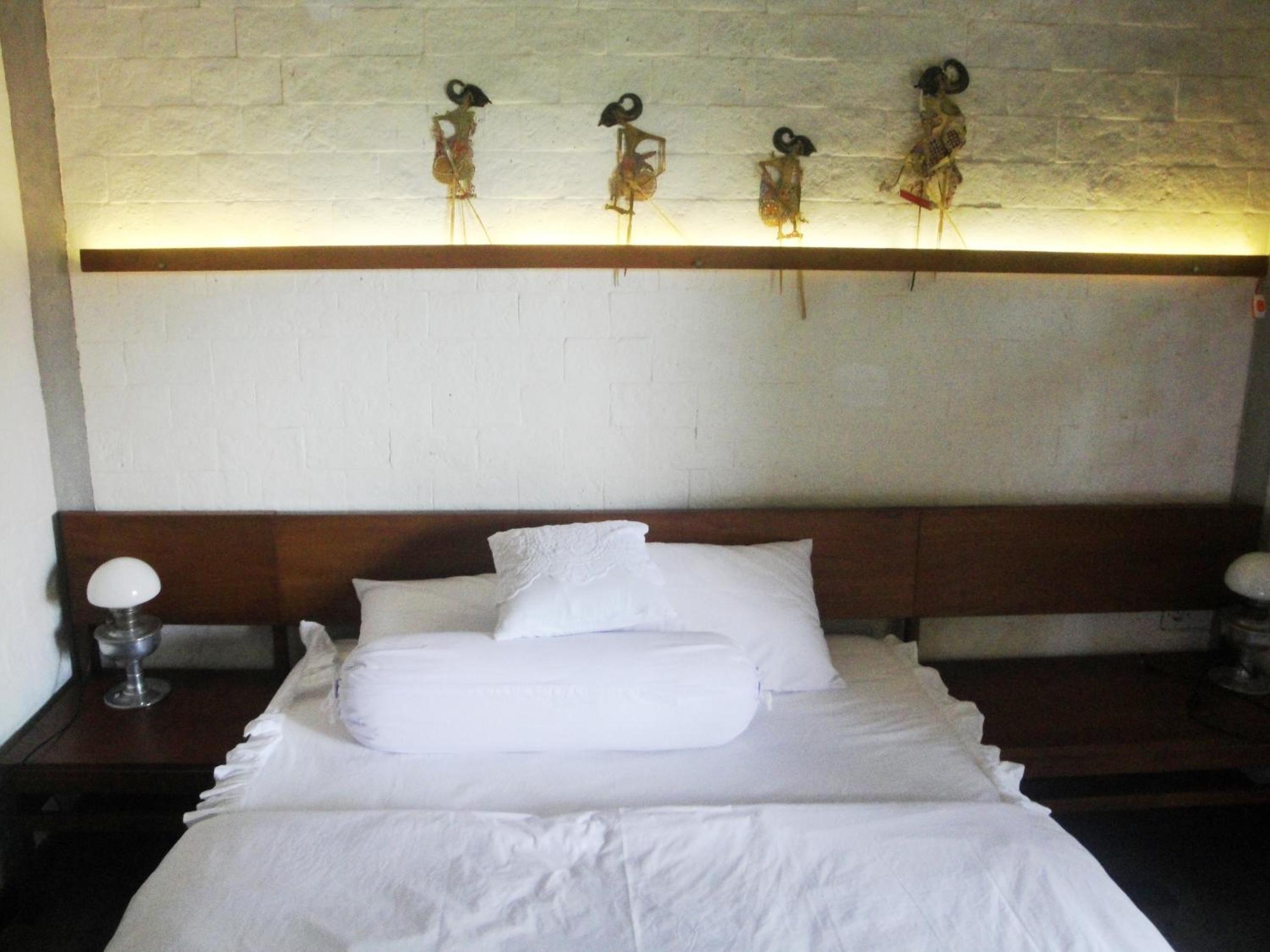 Standard Double Room - Photo 15