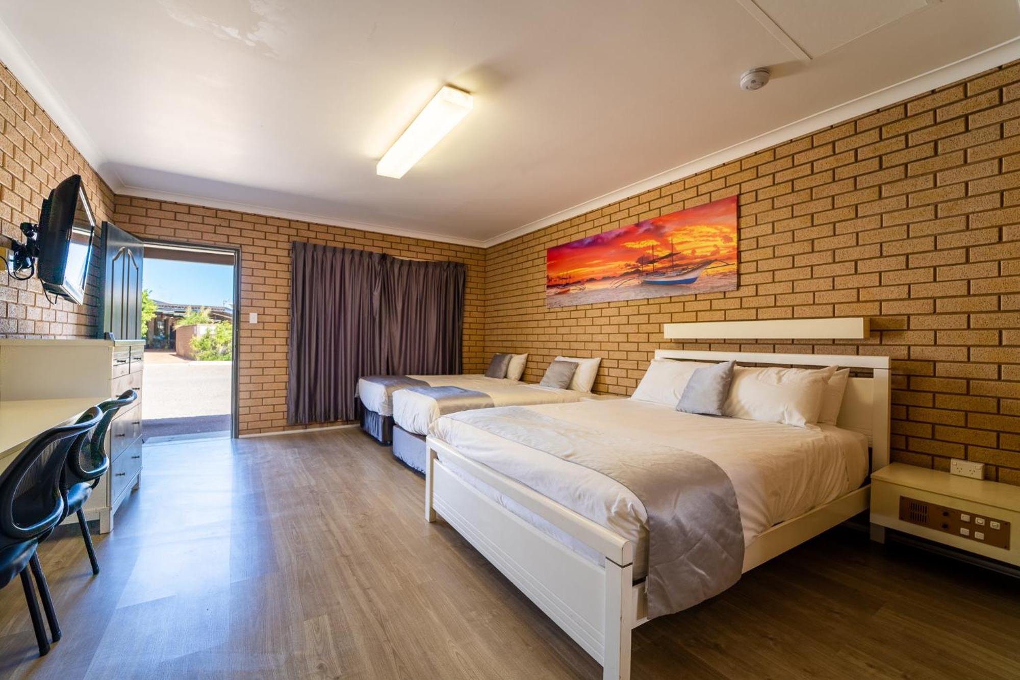 Standard Quadruple Room photo 2