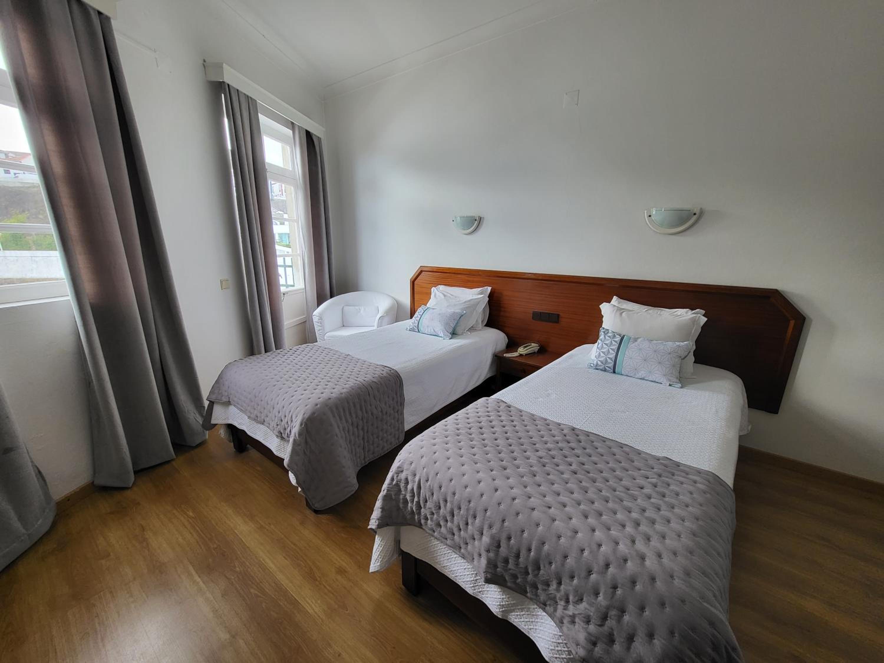 Double or Twin Room photo 2