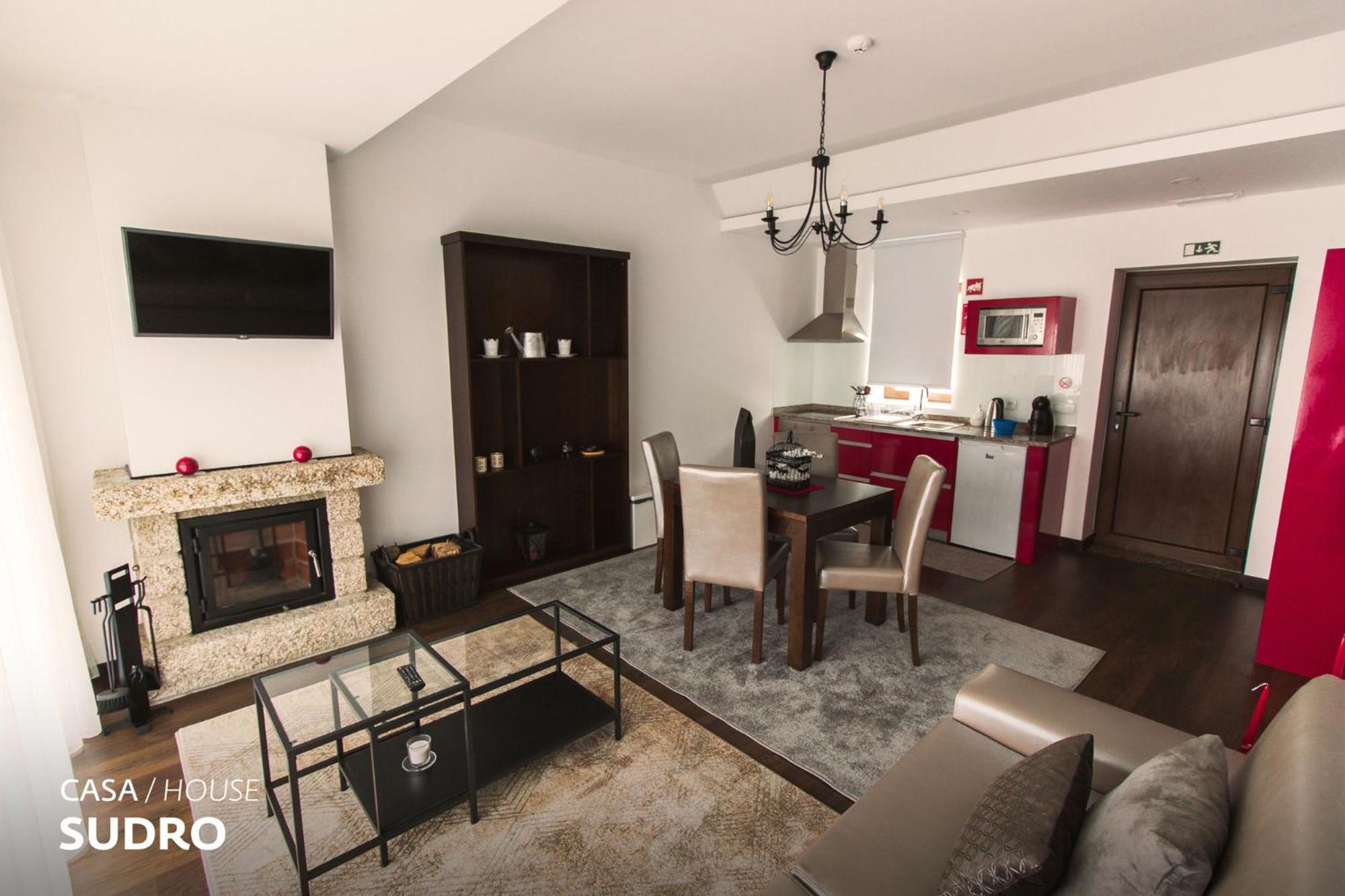 One-Bedroom House photo 1