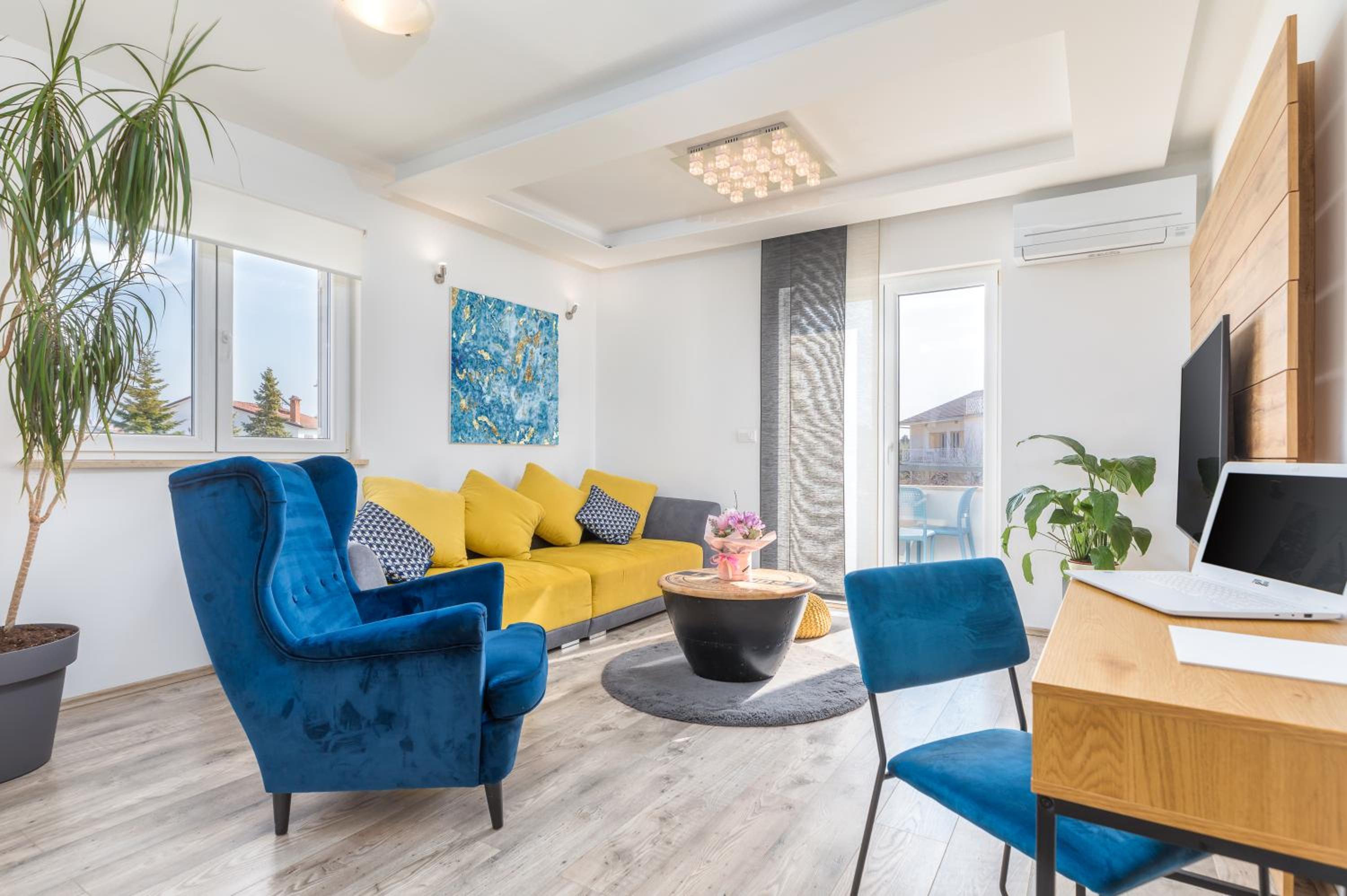 Apartment - Split Level photo 1