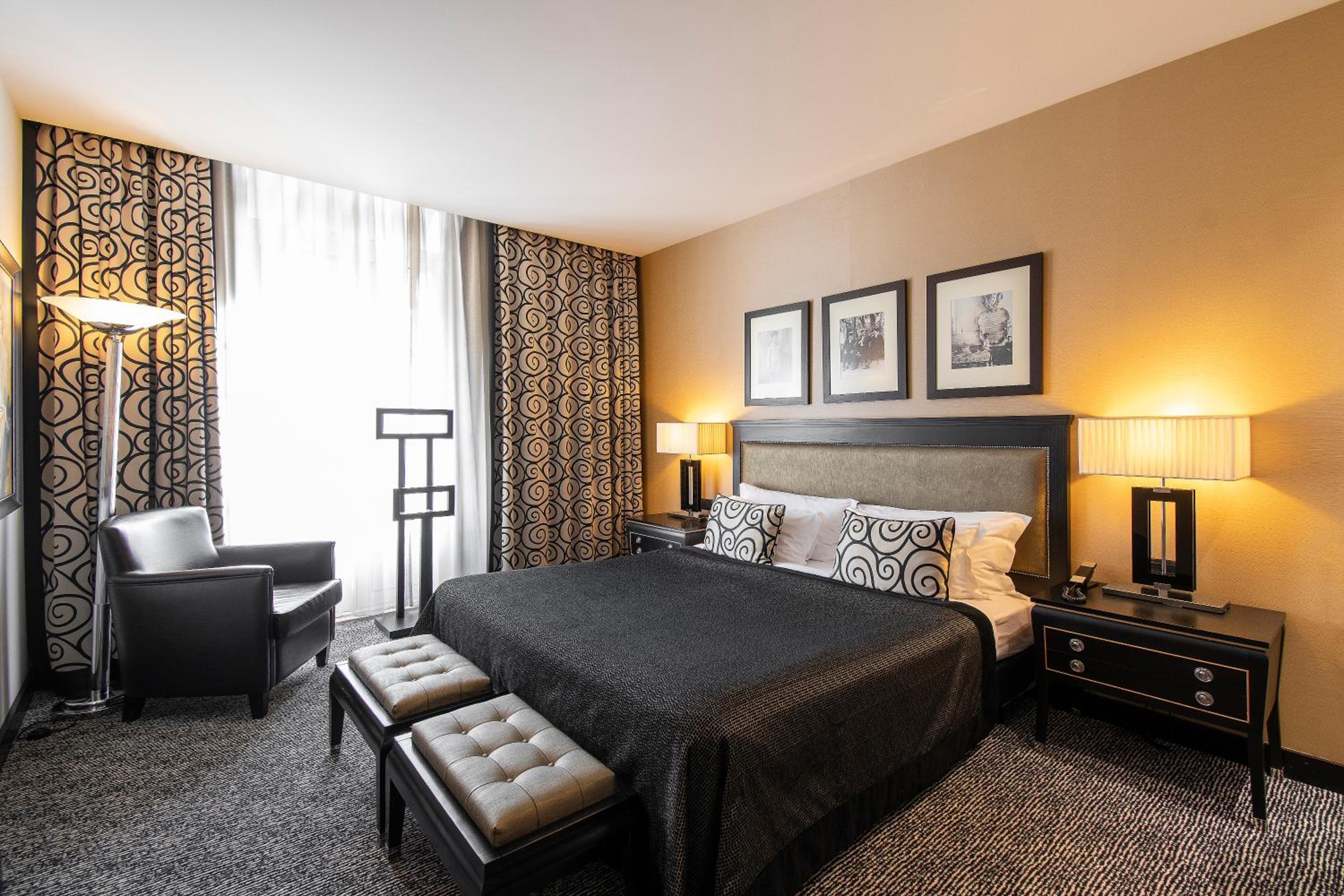 Double or Twin Room - Photo 1