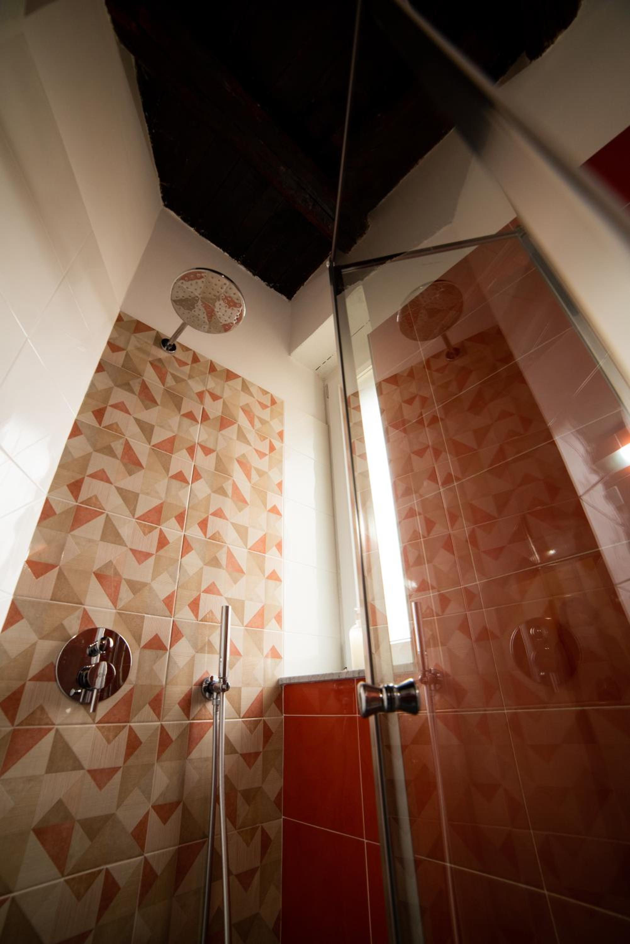 One-Bedroom House - Photo 16
