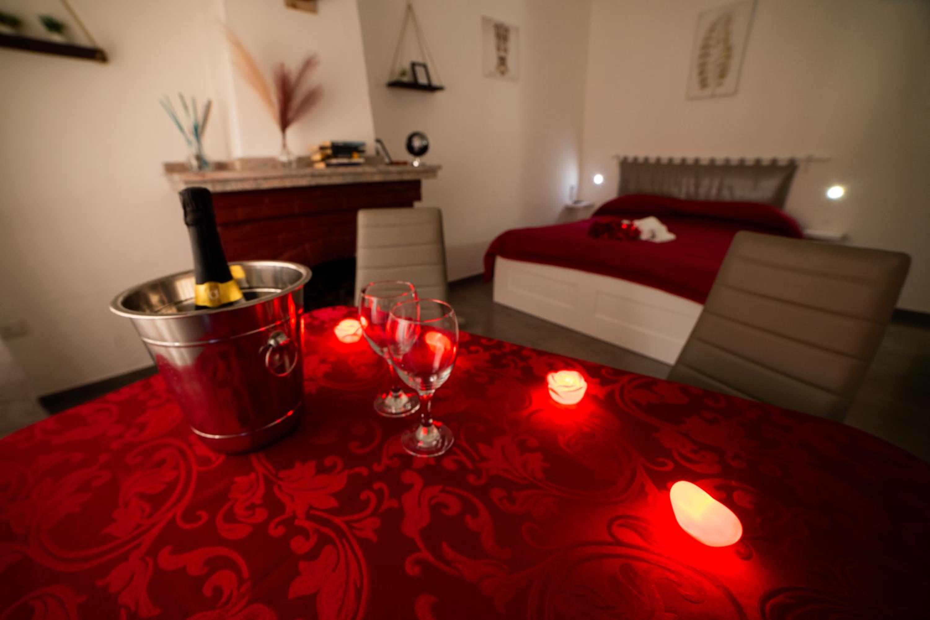 One-Bedroom House - Photo 23