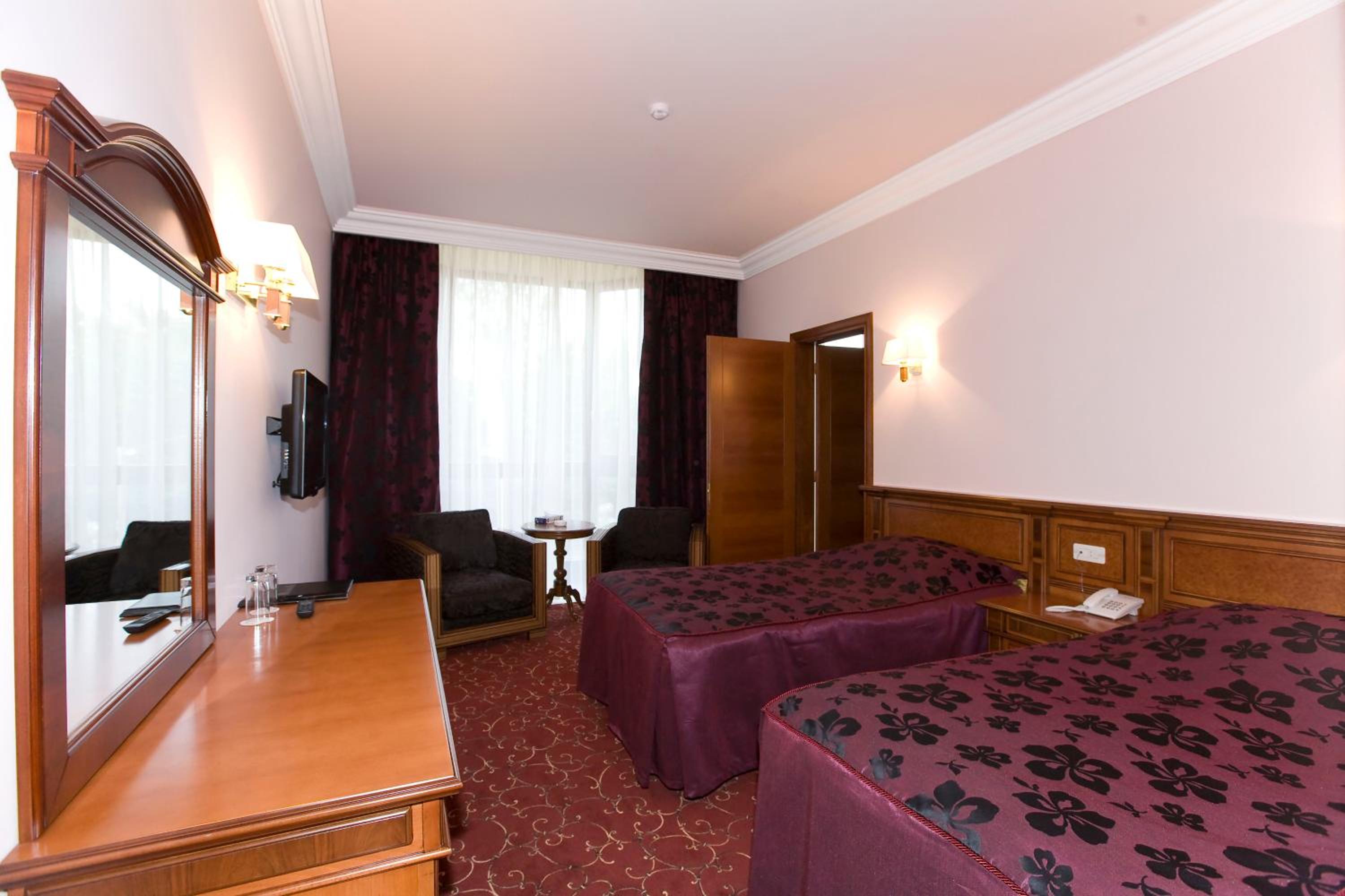 Standard Twin Room photo 3