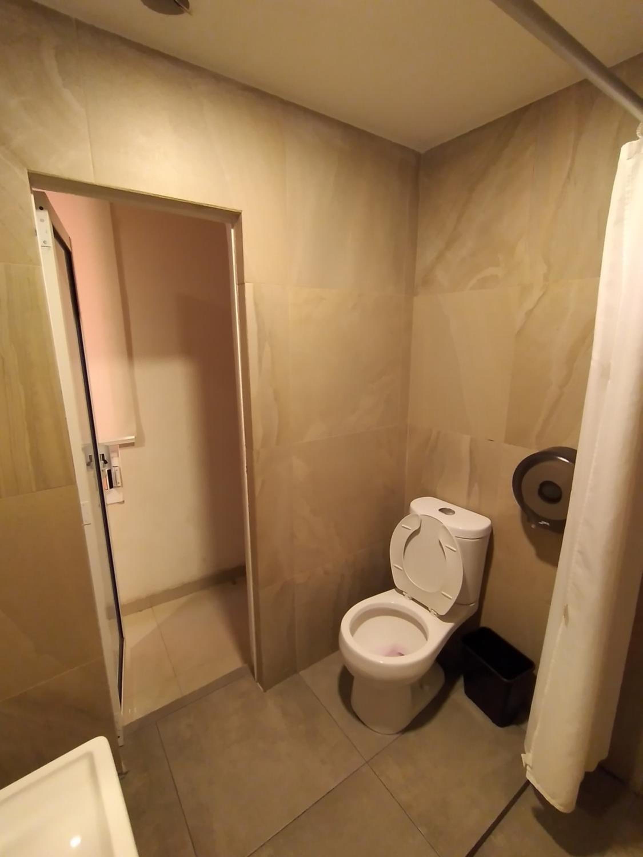 Budget Twin Room photo 3