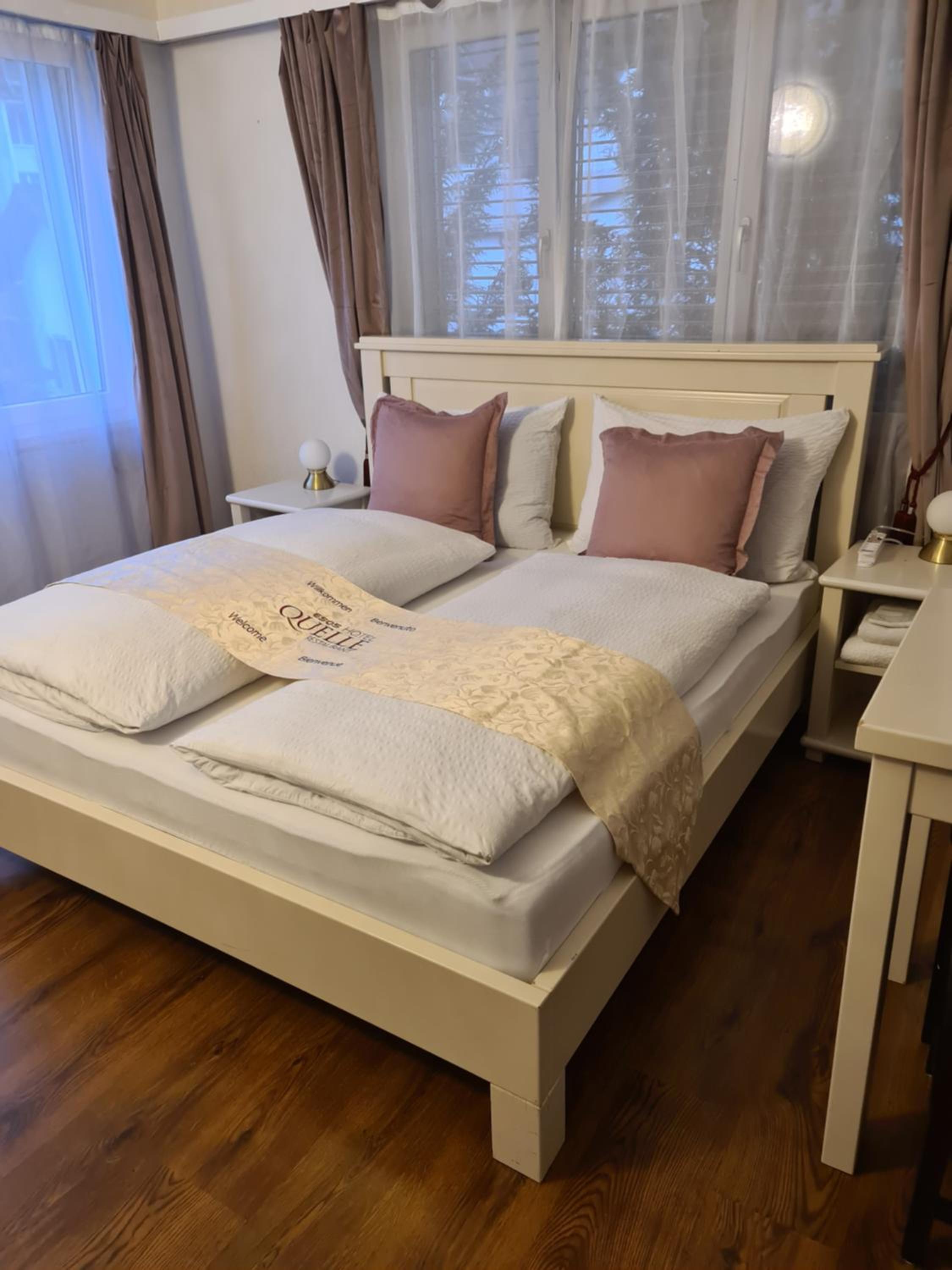 Economy Double Room or Twin with Shared Bathroom photo 2