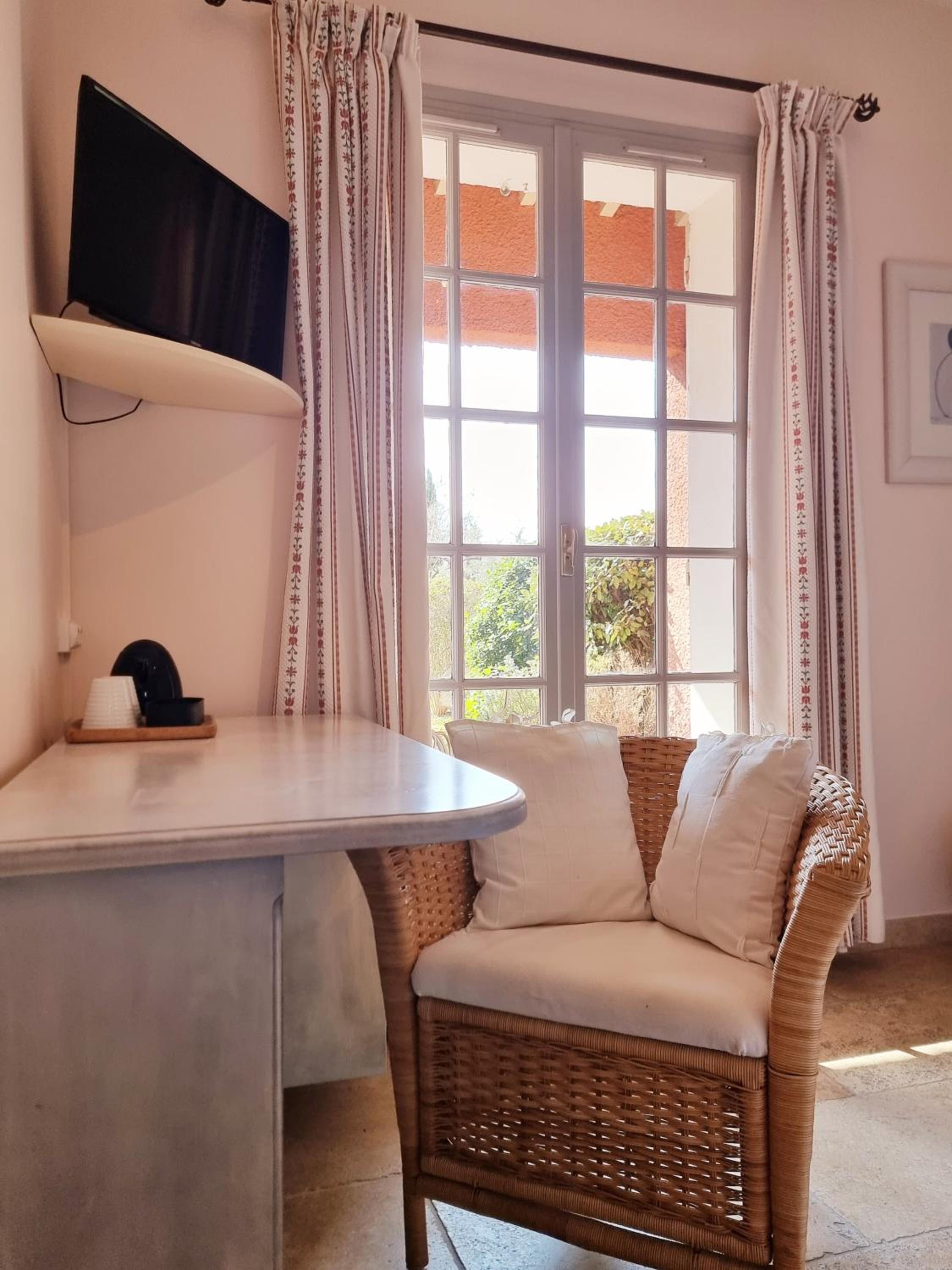 Comfort Double Room with Garden View - Photo 20