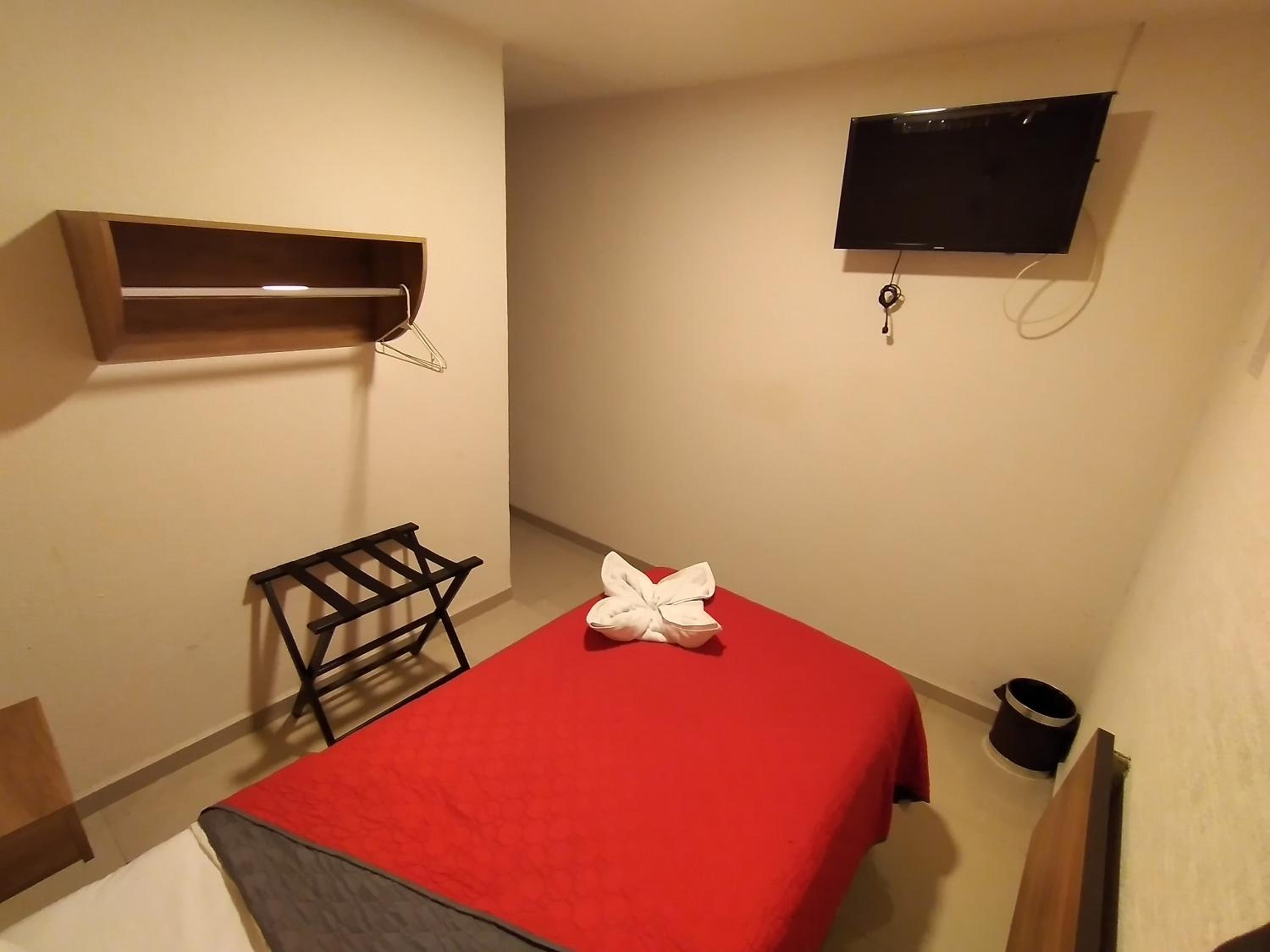 Single Room photo 3