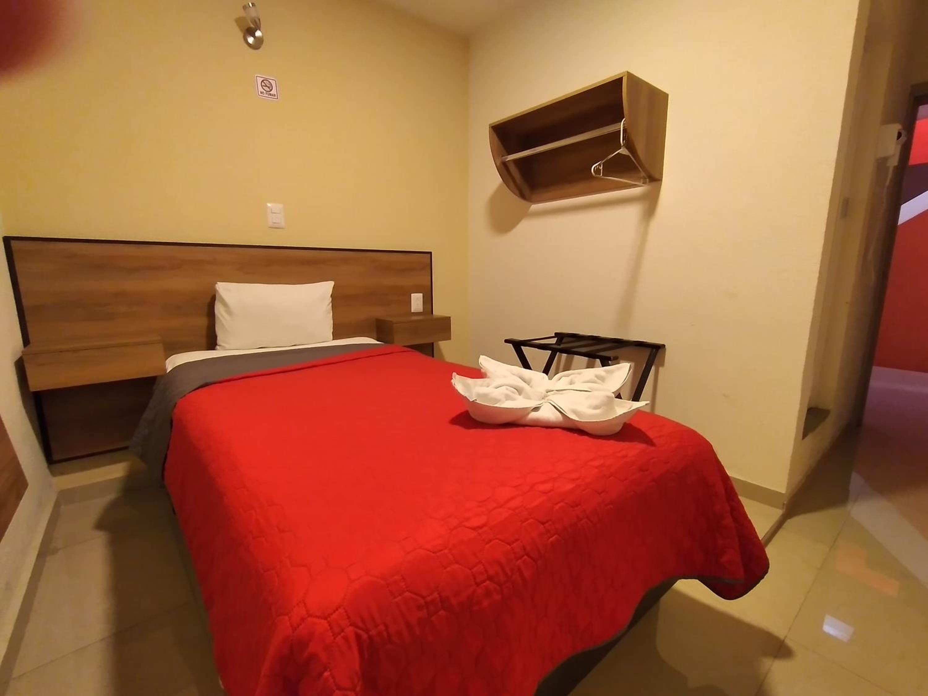 Single Room photo 2