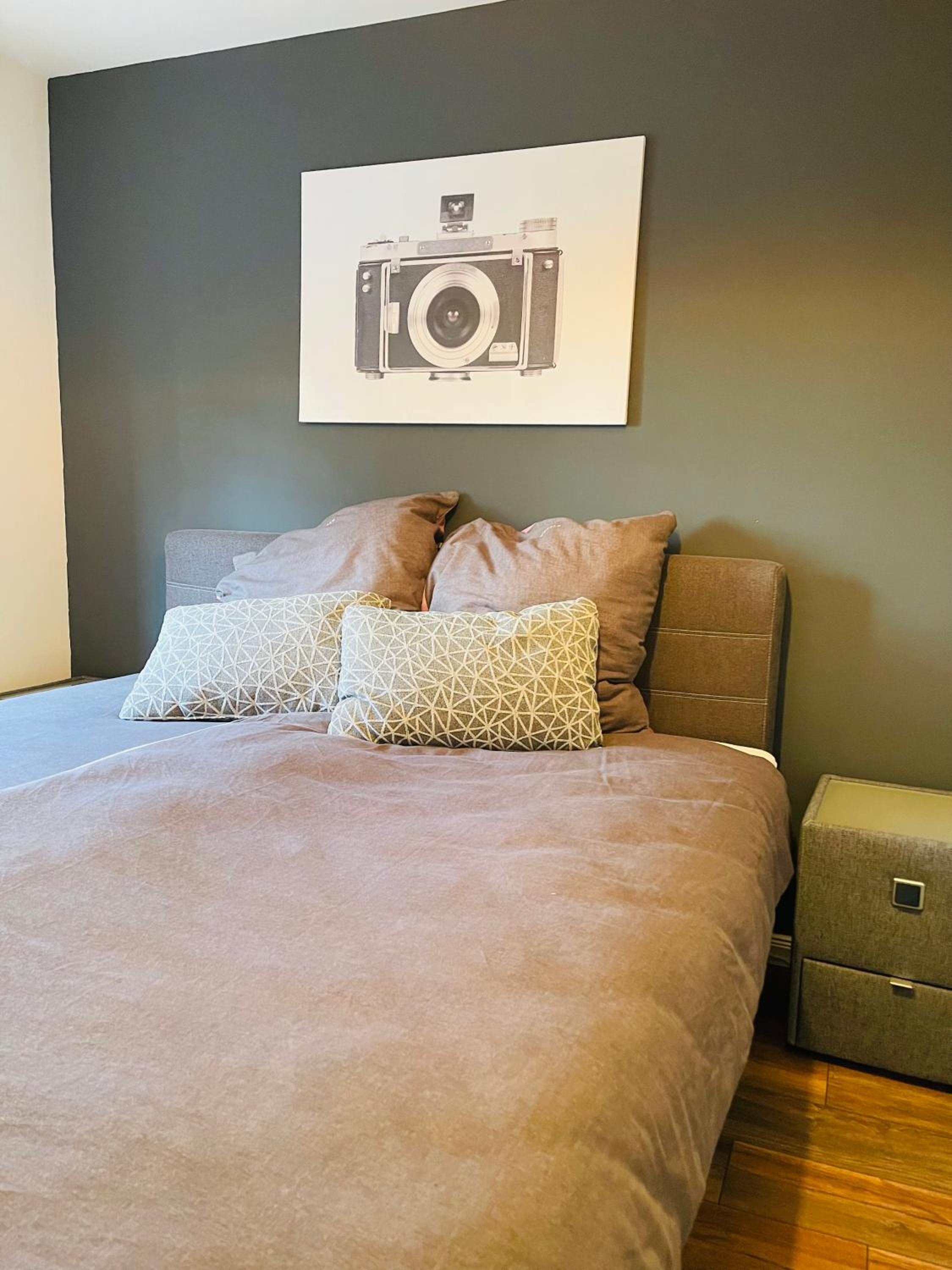 Large Double Room - Photo 32