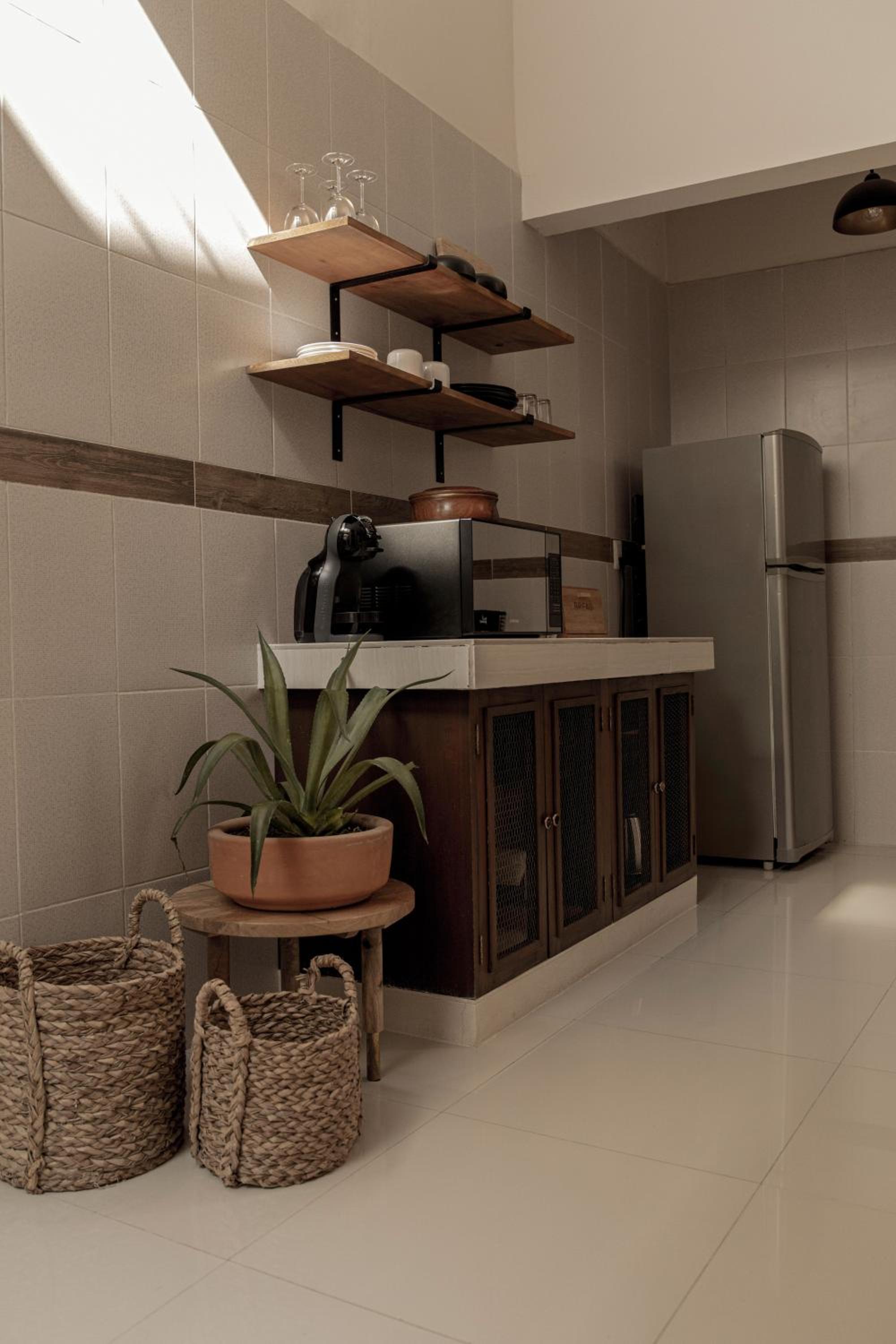 One-Bedroom Apartment - Photo 11