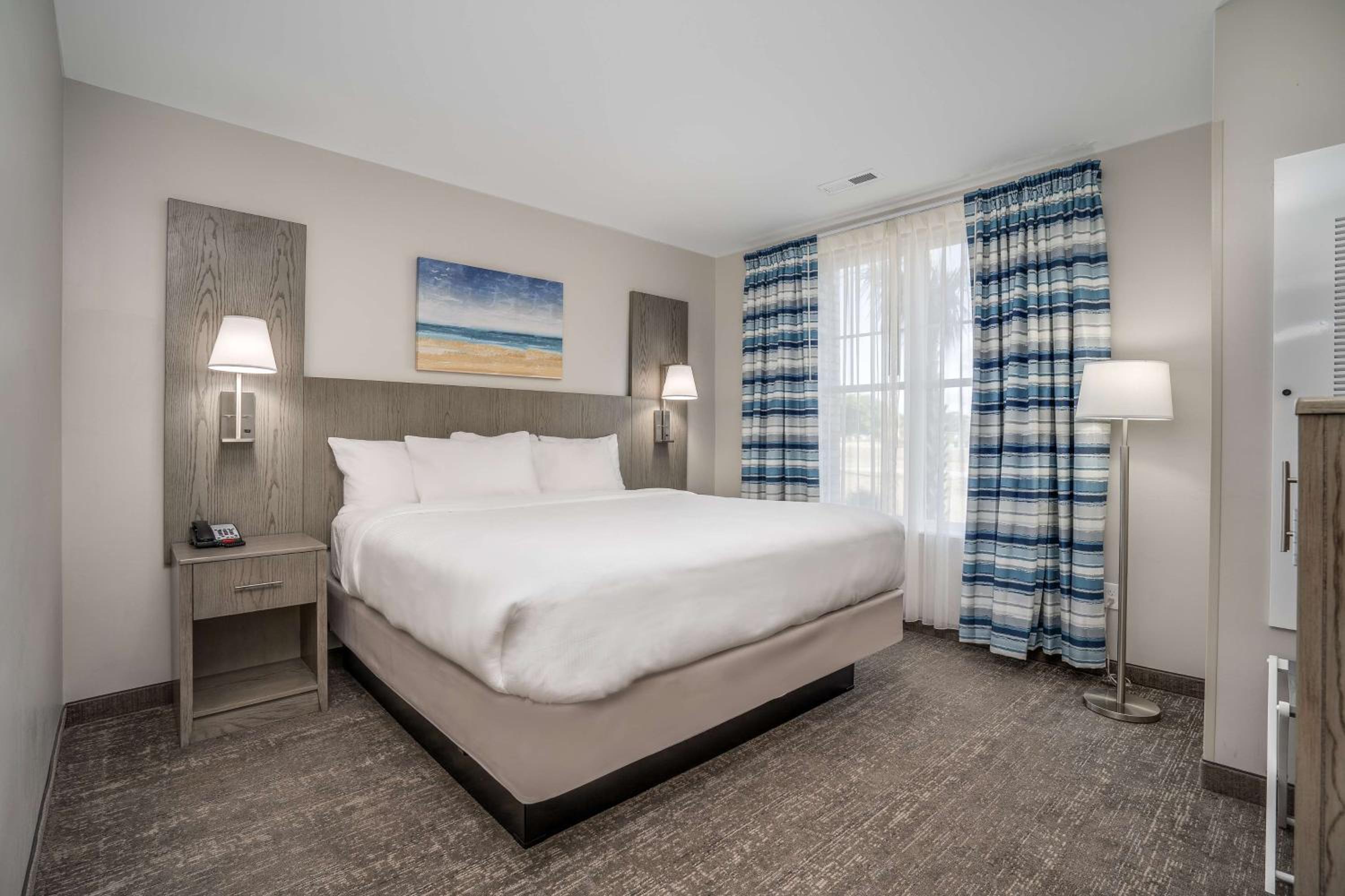 King Suite - Photo 3