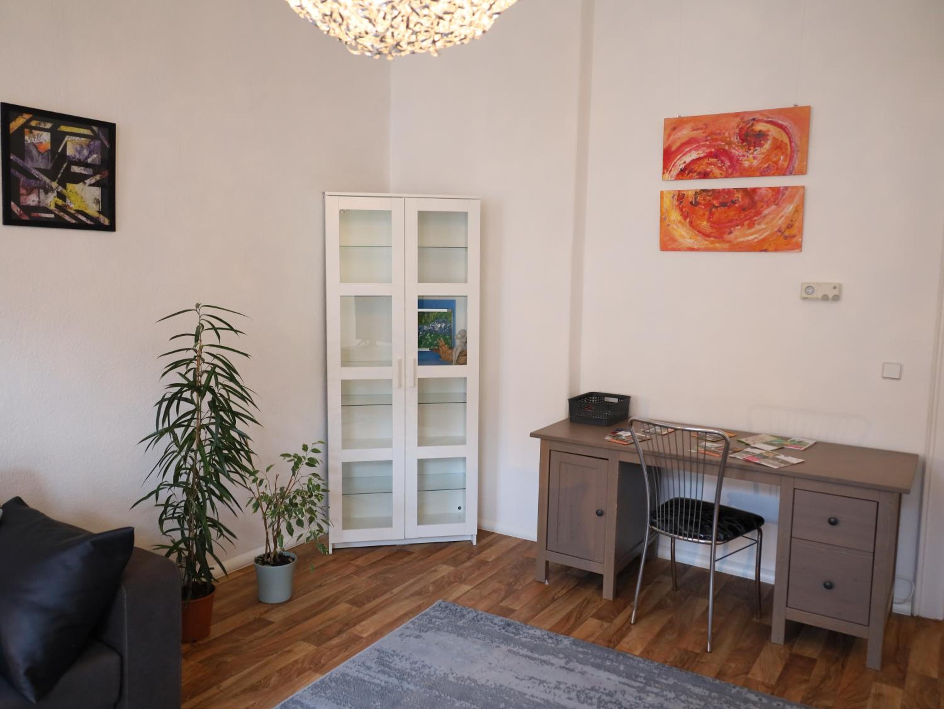 One-Bedroom Apartment photo 3