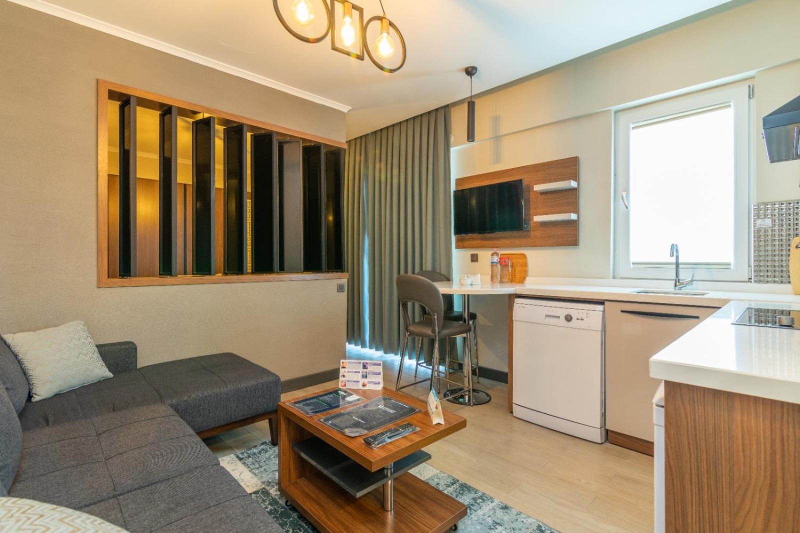 Superior Corner Studio photo 1