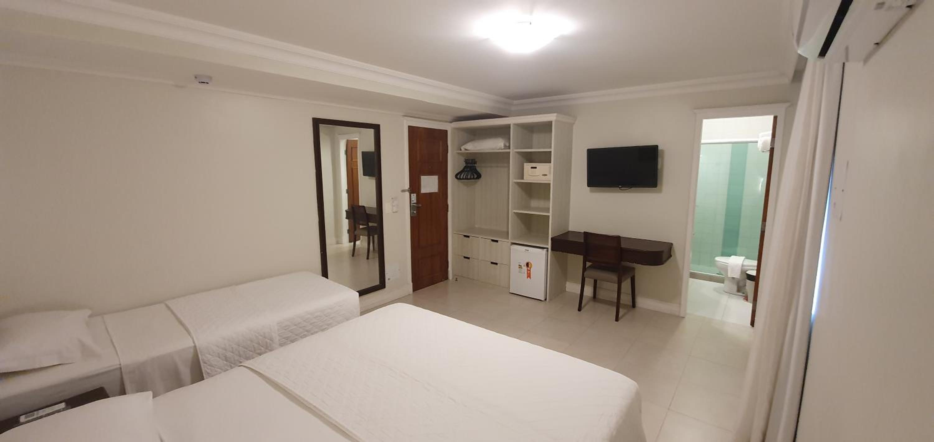 Standard Triple Room - Photo 4