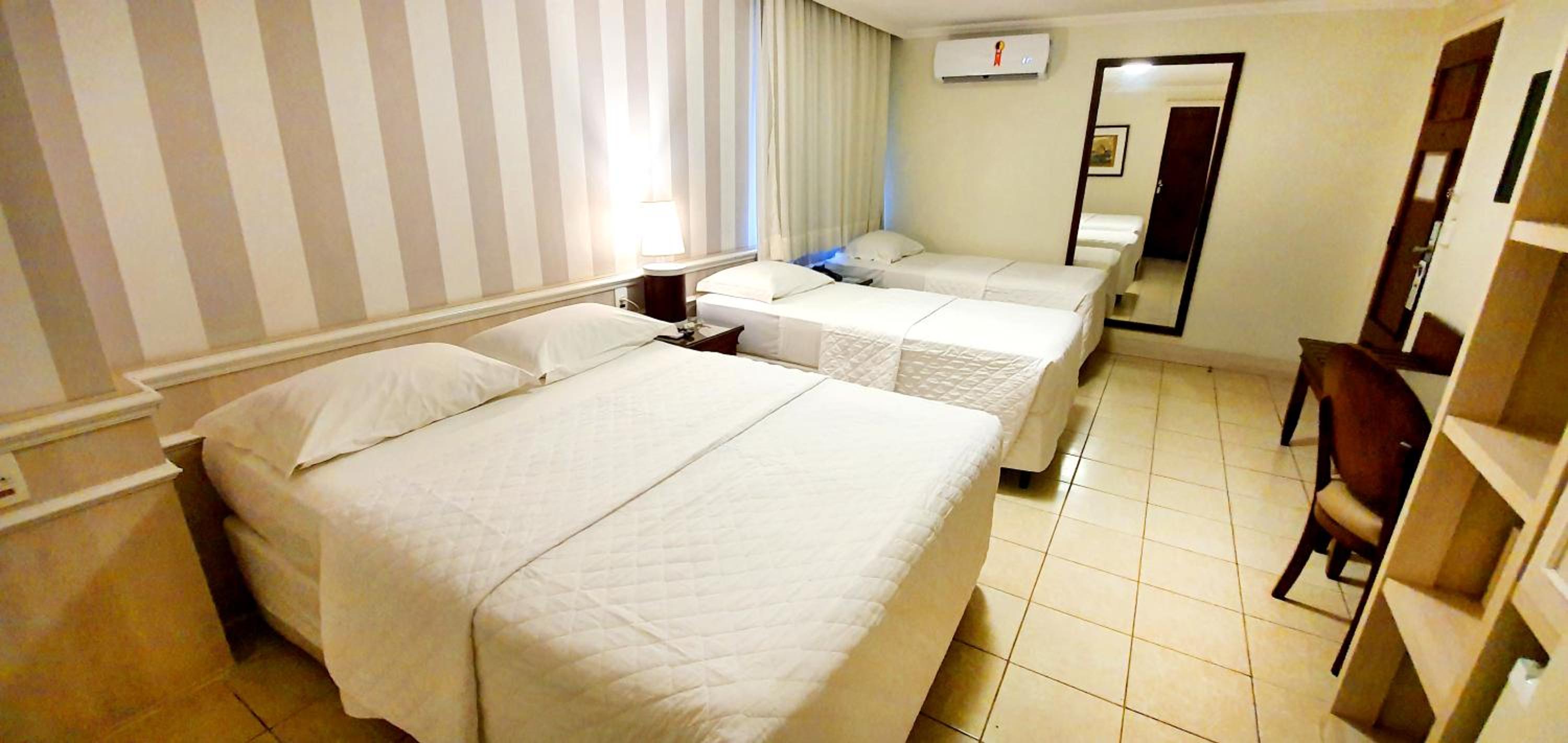 Quadruple Room - Photo 2