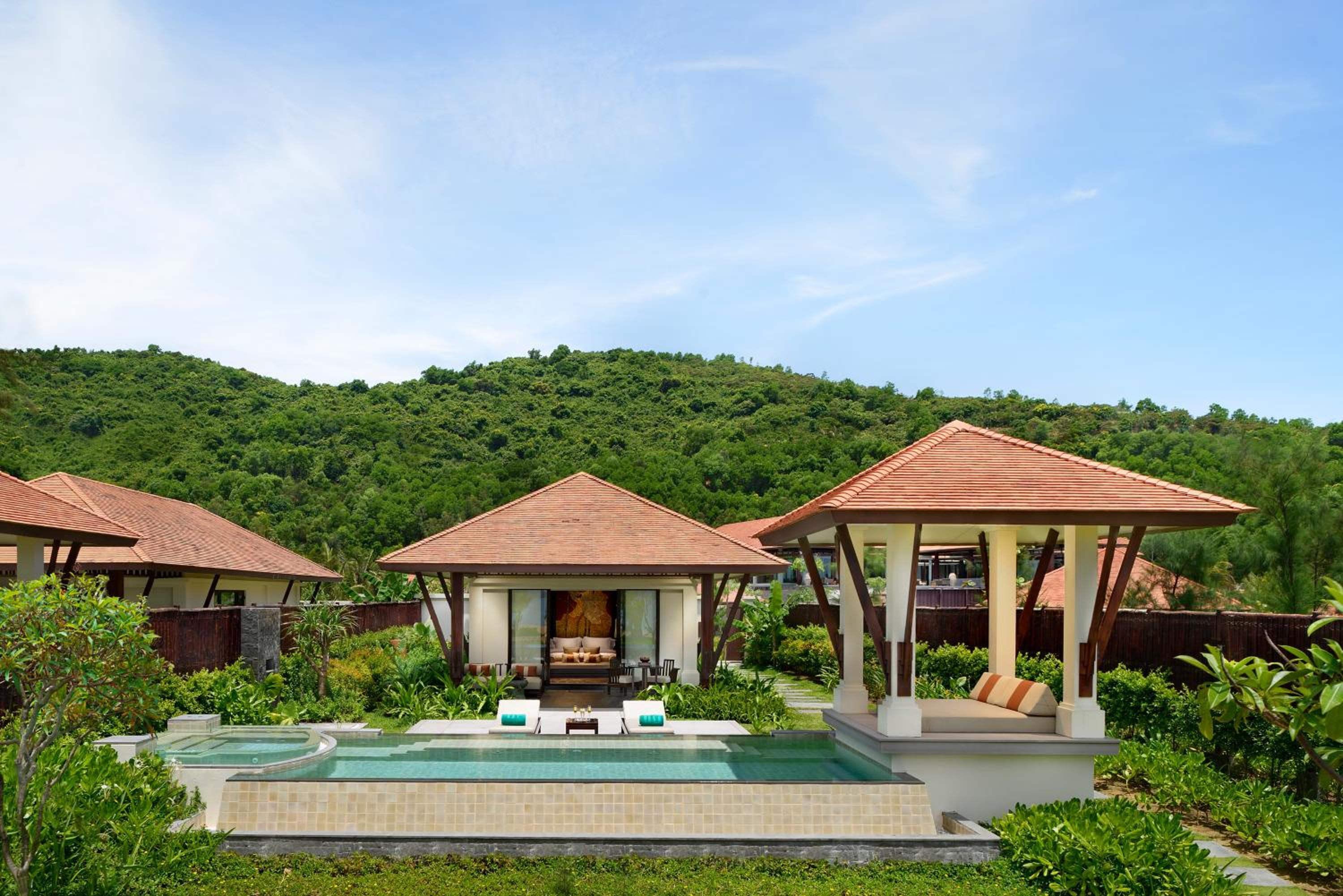 One-Bedroom Beach Villa with Private Pool photo 2