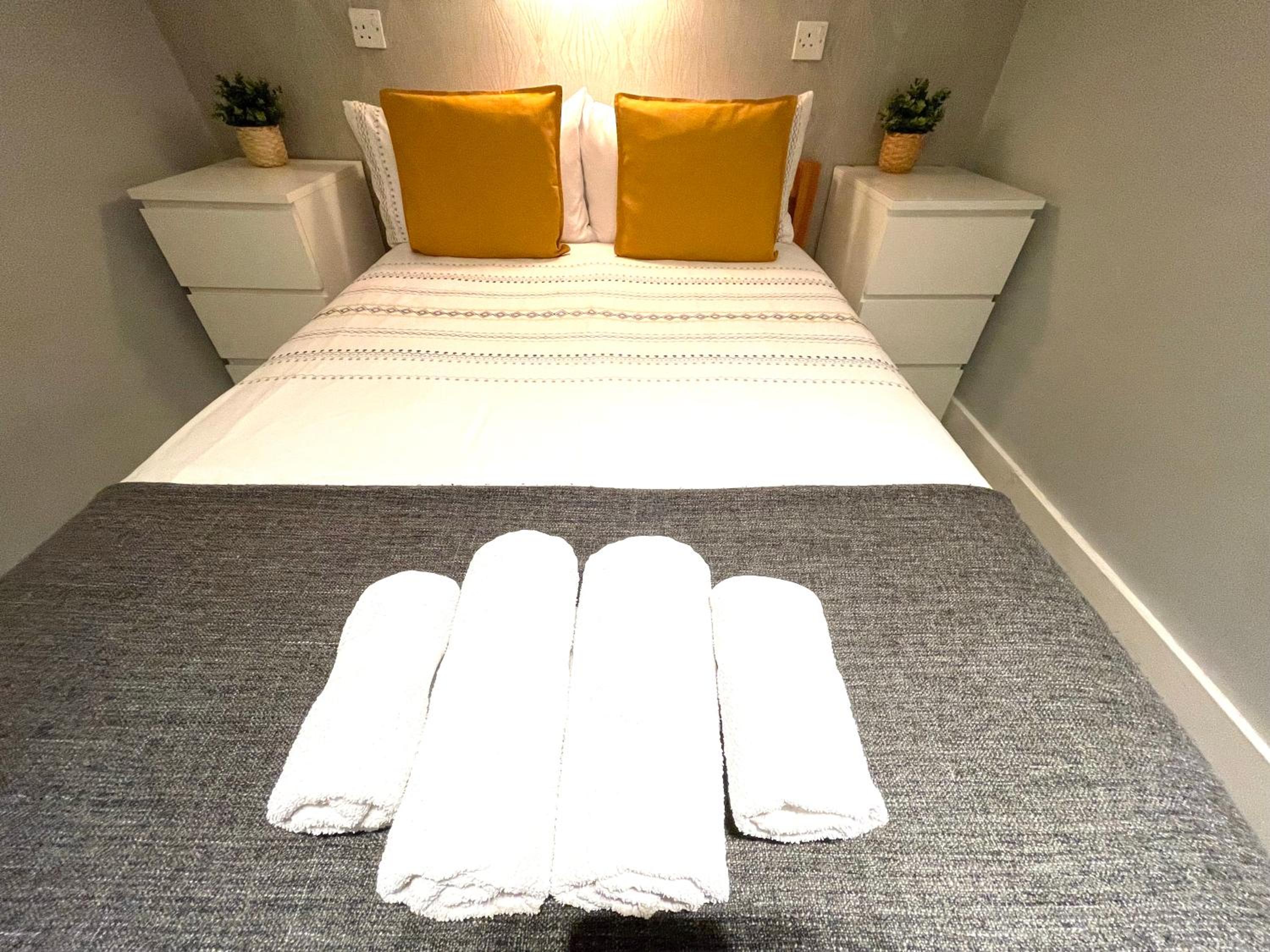 Double Room with Private Bathroom