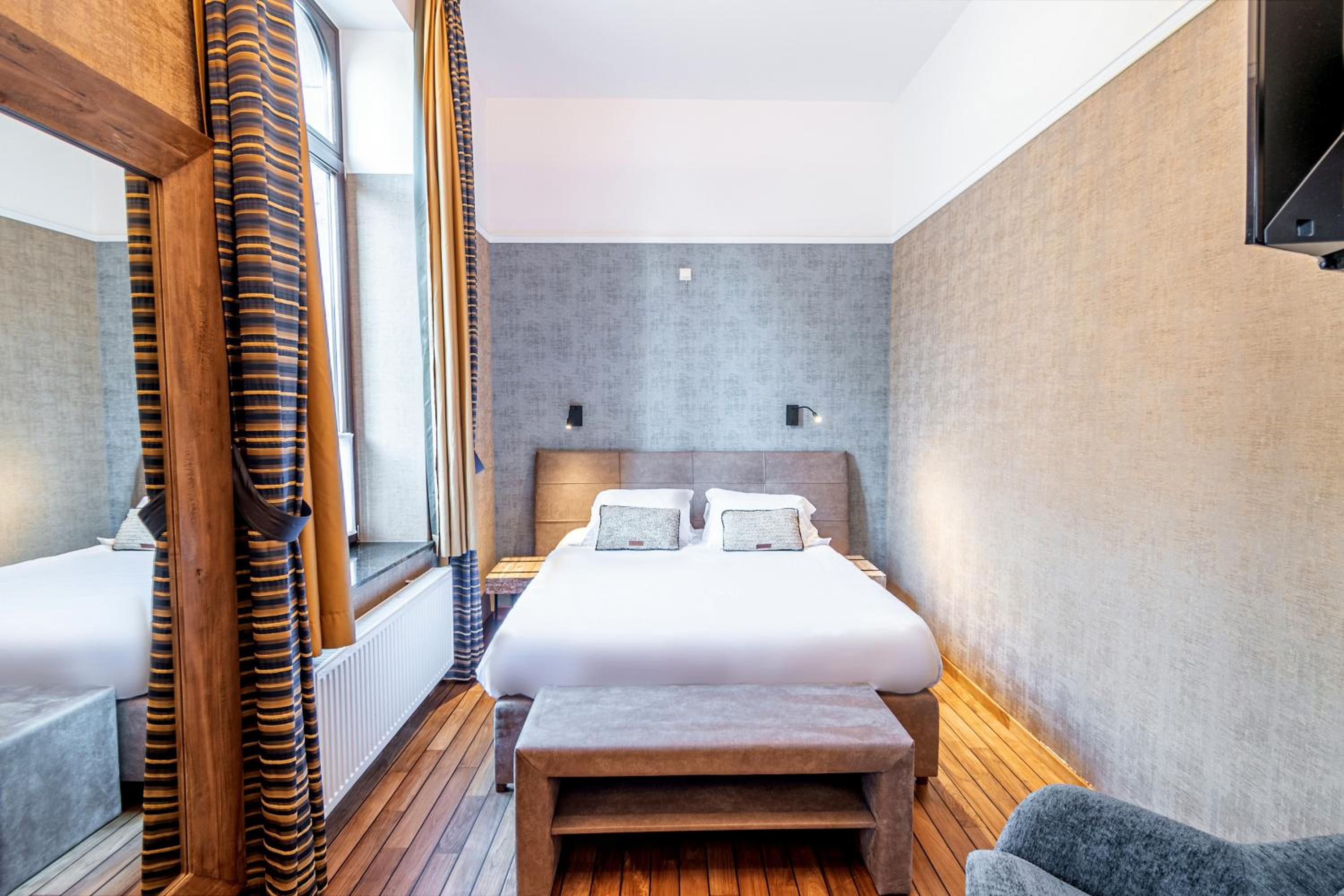 Superior Double or Twin Room photo 3