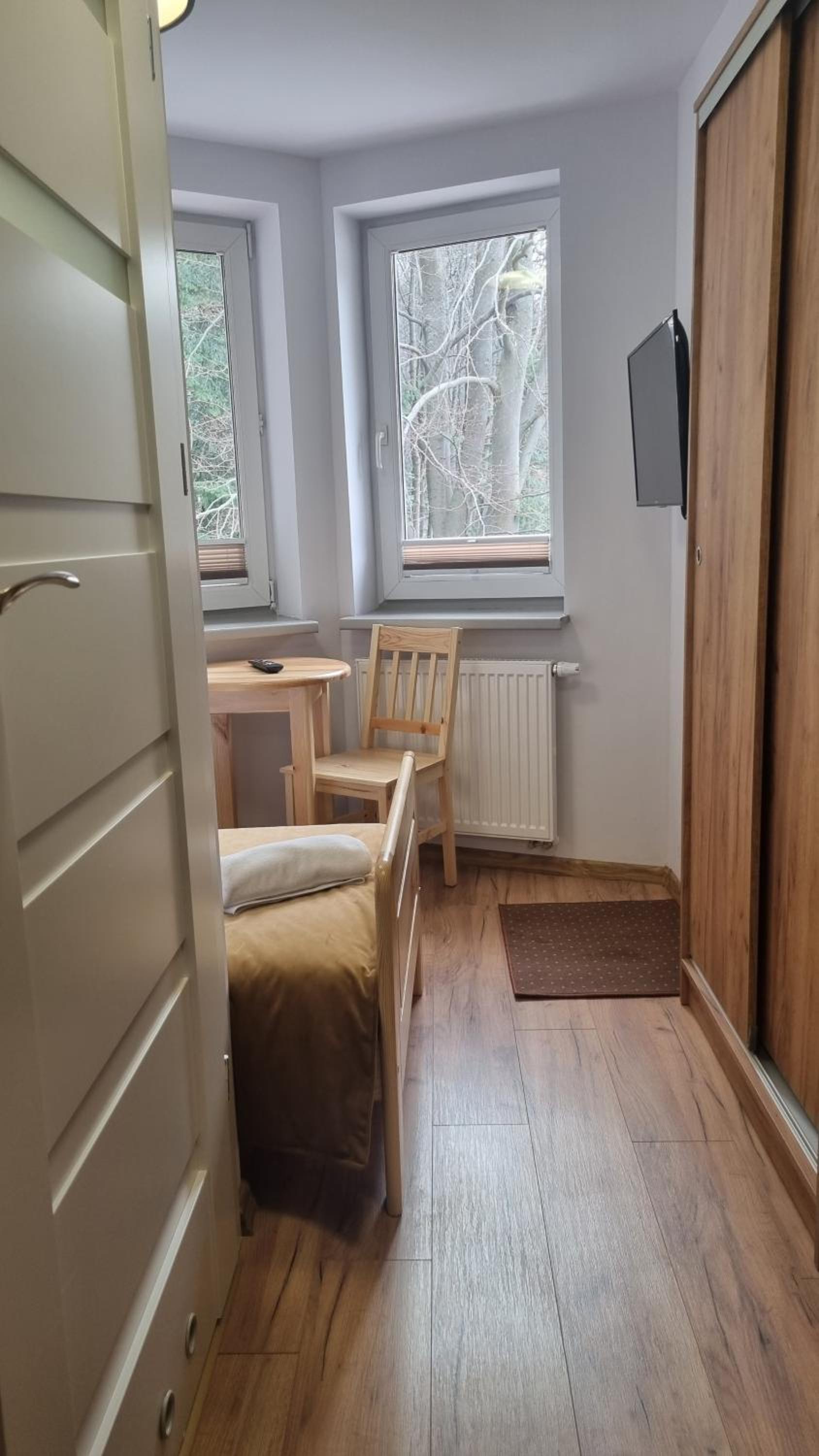 Small Single Room photo 1