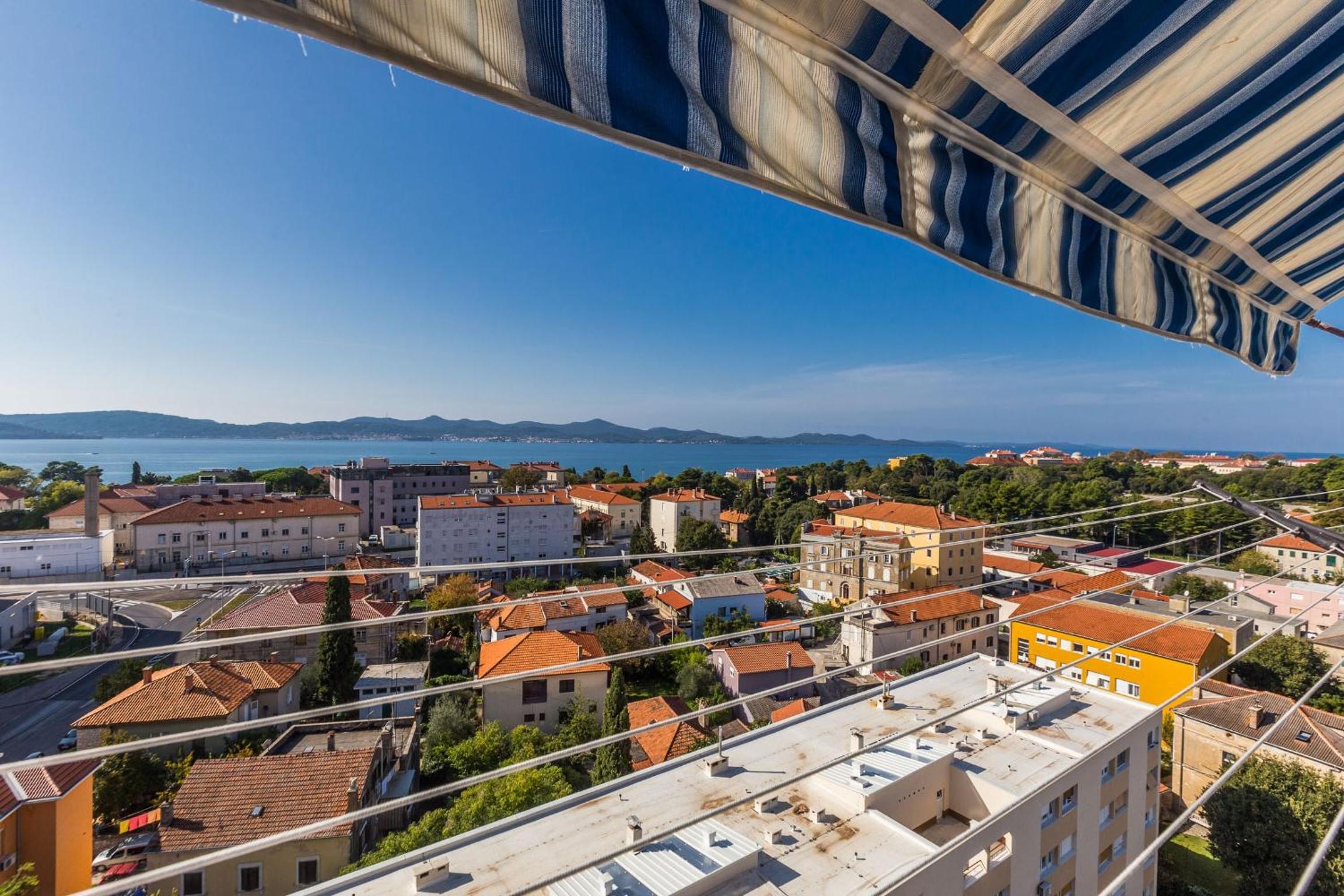 Two bedroom apartment with Balcony - Photo 27
