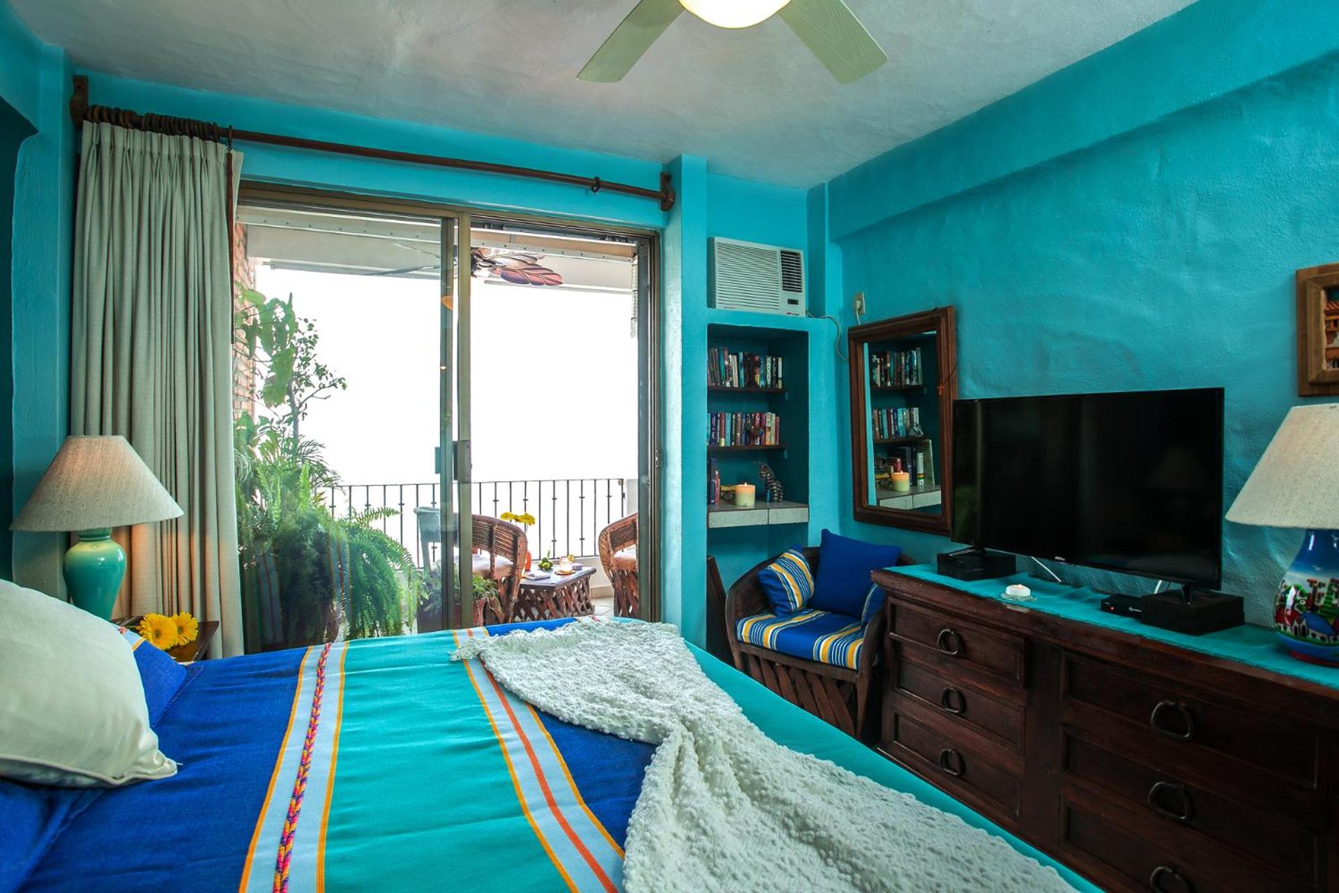Two-Bedroom Apartment - Photo 44