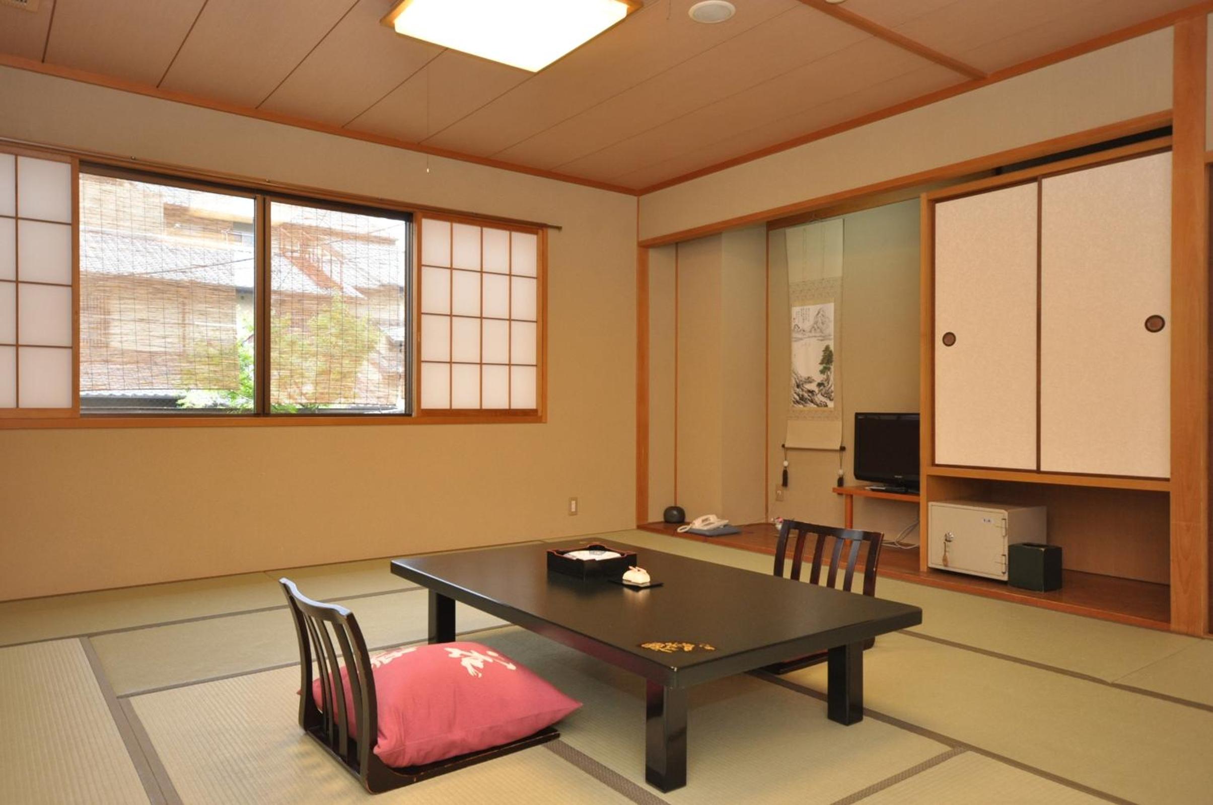 Japanese-Style Standard Room - Photo 2