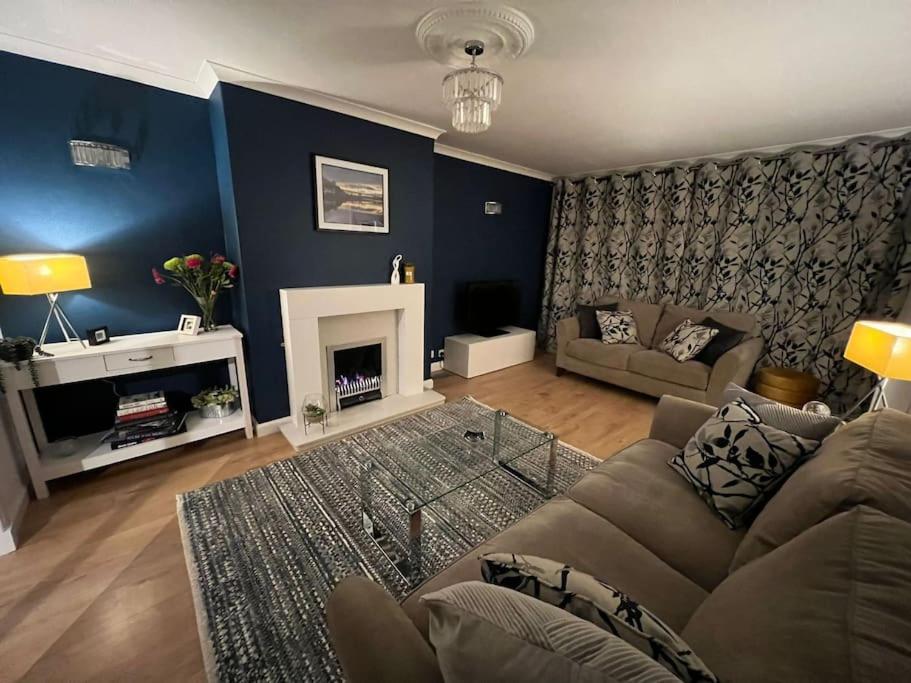 Three-Bedroom Apartment - Photo 18