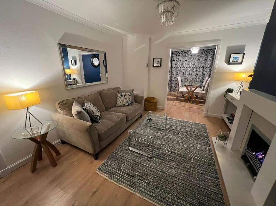 Three-Bedroom Apartment - Photo 19