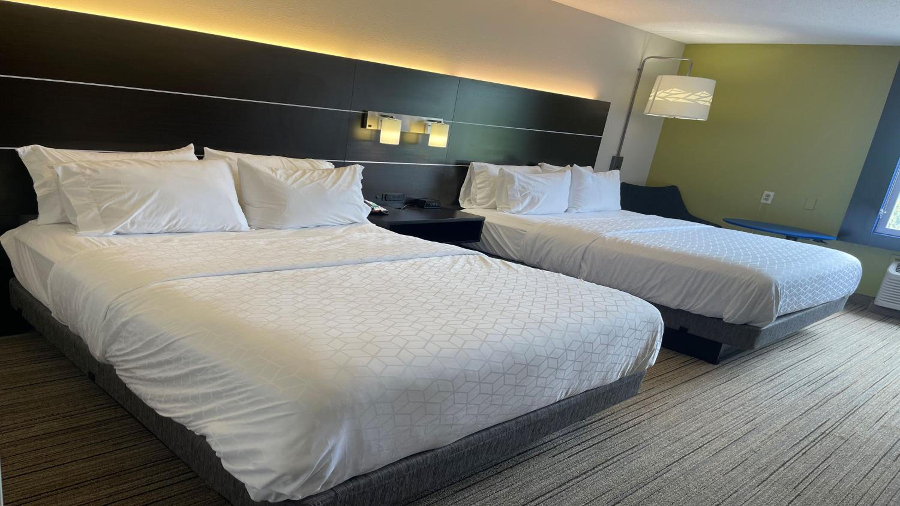 Queen Suite with Two Queen Beds - Photo 1