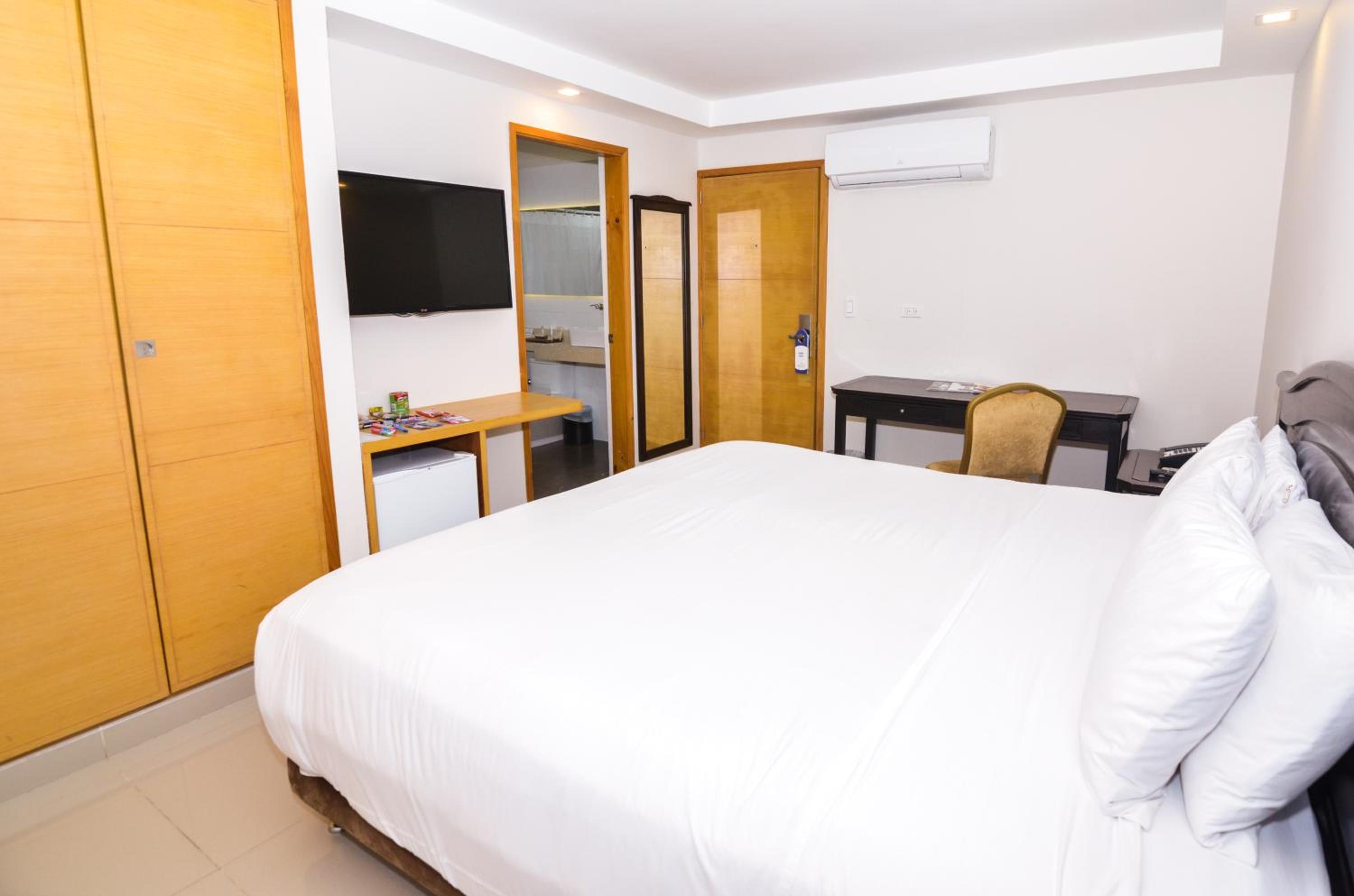 Double Room - Photo 2